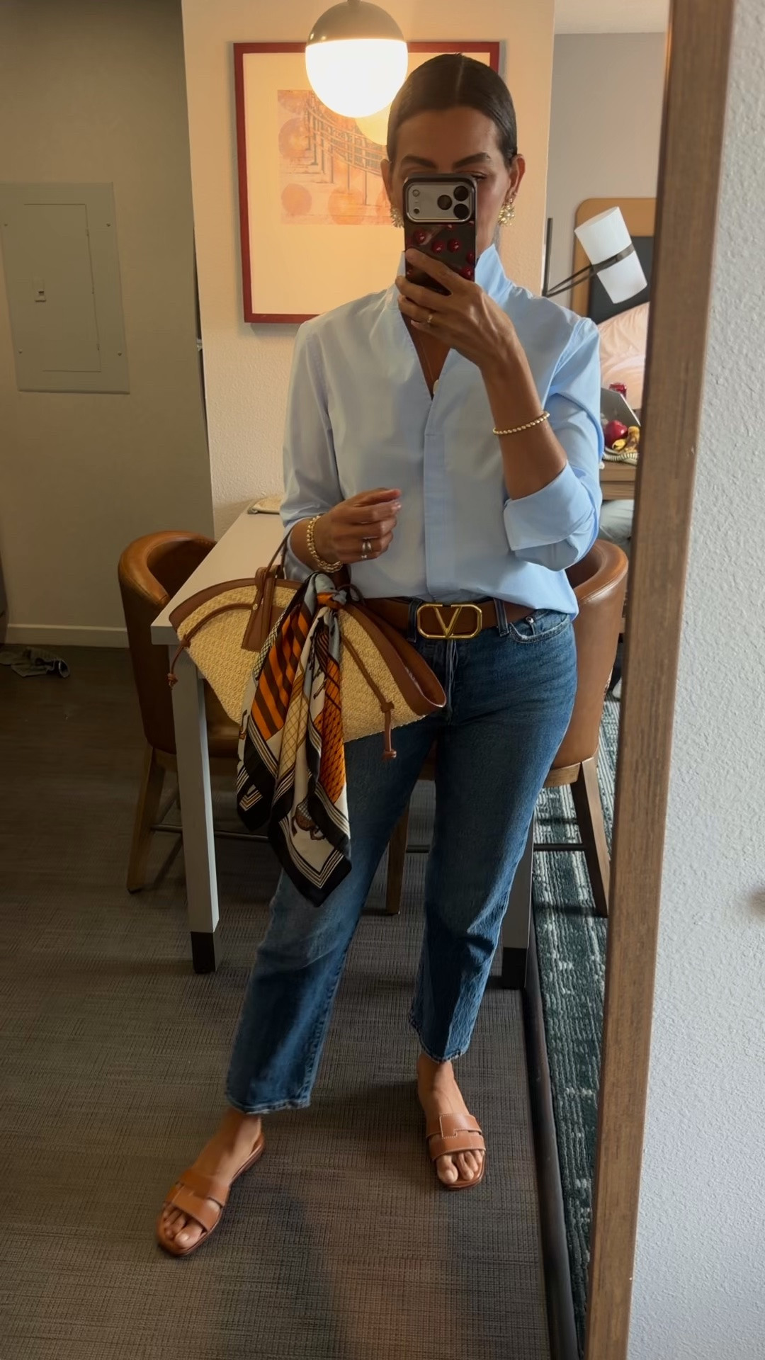 Scroll to shop⬇️ Size M in shirt, 27 in jeans! I’m 5’7” 130 pounds!
Jeans color: Unstoppable Wear - Dark Wash

#LTKgrwm #LTKSeasonal #LTKOver40