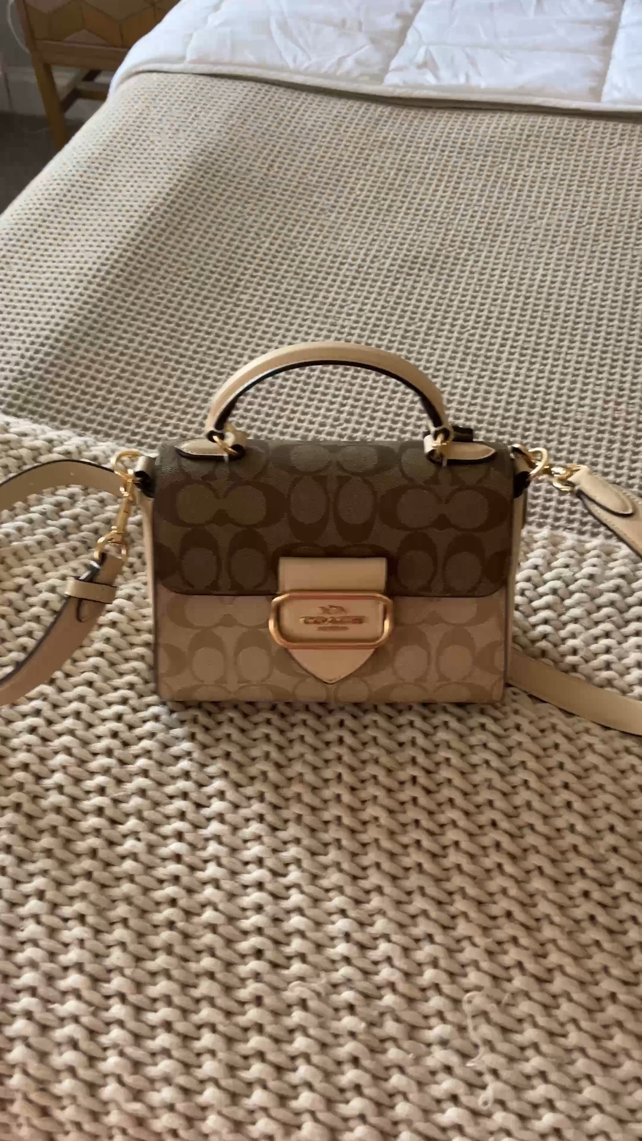 Fall Shoes + Handbag Haul! Well for me it’s Fall/Winter because I wear the same stuff for Fall + Winter lol 

#LTKSeasonal #LTKstyletip #LTKVideo