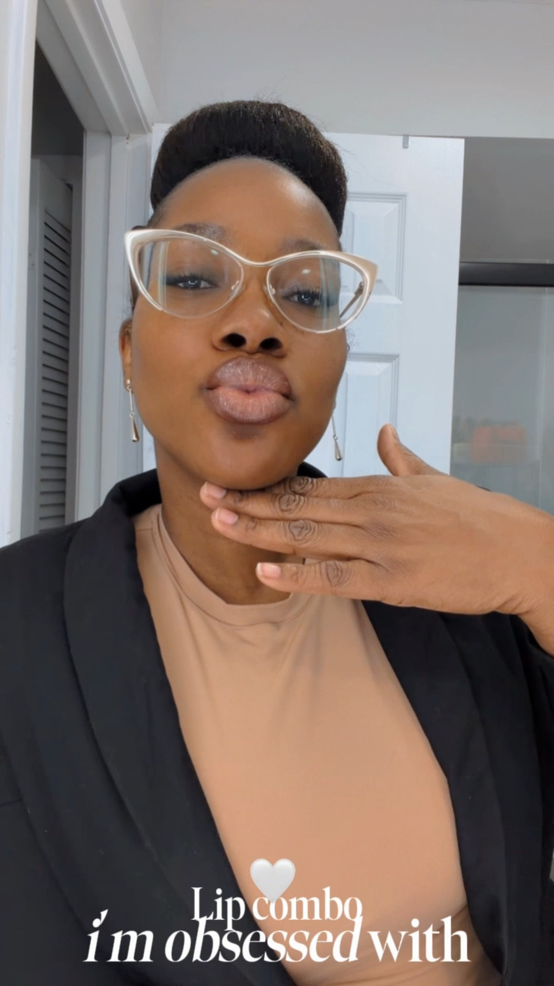 I always start with my trusted MAC Chestnut lip liner it gives that rich, defined outline that instantly elevates any look. Then I layer it with a soft nude lipstick or gloss (that “that girl” vibe every time 💅🏽). The combo is smooth, flattering, and works with literally everything from a full glam beat to a soft everyday face.

What I love most? It enhances your natural lip color without washing you out. It’s giving polished, effortless, and put together in seconds. If you’ve been looking for a nude combo that actually hits… this is it. #mac #lipcombo #sephora #beautyfinds 

#LTKBeauty #LTKvlog #LTKgrwm