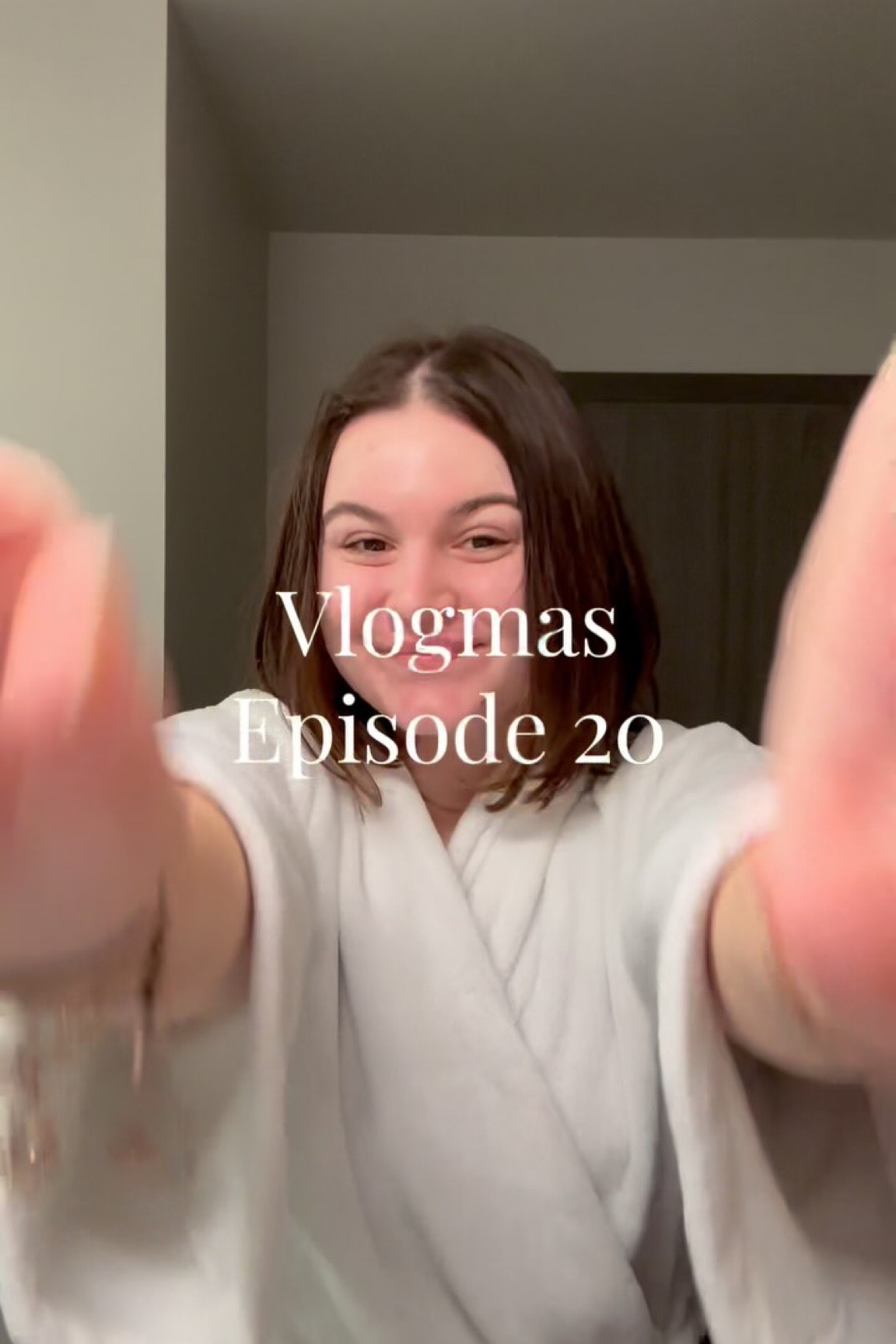 Vlogmas but make it Christmas lights!

This is my second annual Christmas light trip with my girl Emily! We drive all over Spokane to look at the coolest lights and yap while listening to Christmas tunes. Prior to lights, I also got to volunteer at the local elementary school and play Christmas bingo with second graders 🥹 name a better holiday week!

#vlogmas #vlogmas2024 #christmaslightshow #christmaslightsdisplay #holidayvlog

#LTKFindsUnder100 #LTKBeauty #LTKHoliday