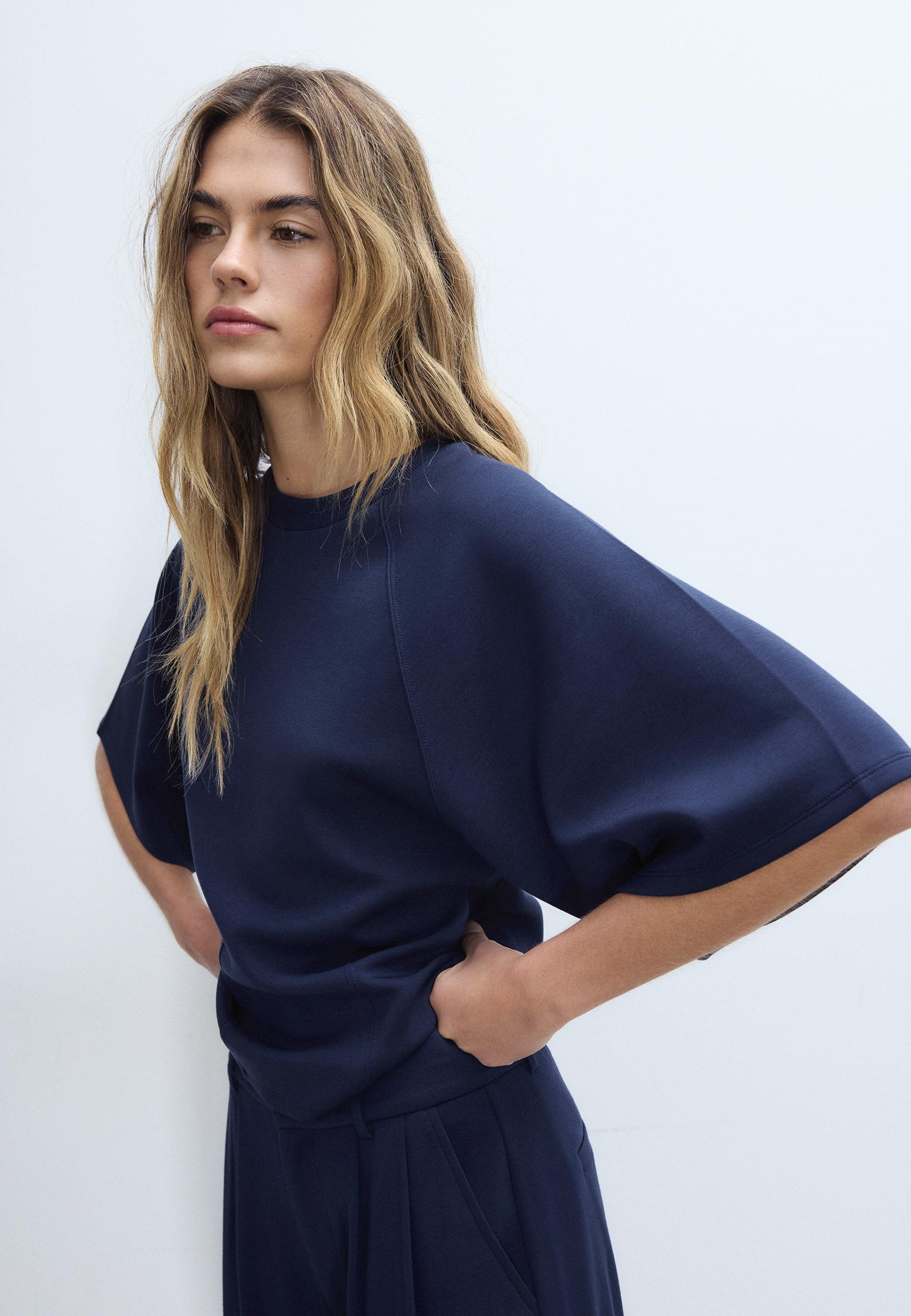 Soft-touch short sleeve T-shirt - Women's fashion | Stradivarius United Kingdom | Stradivarius (UK)