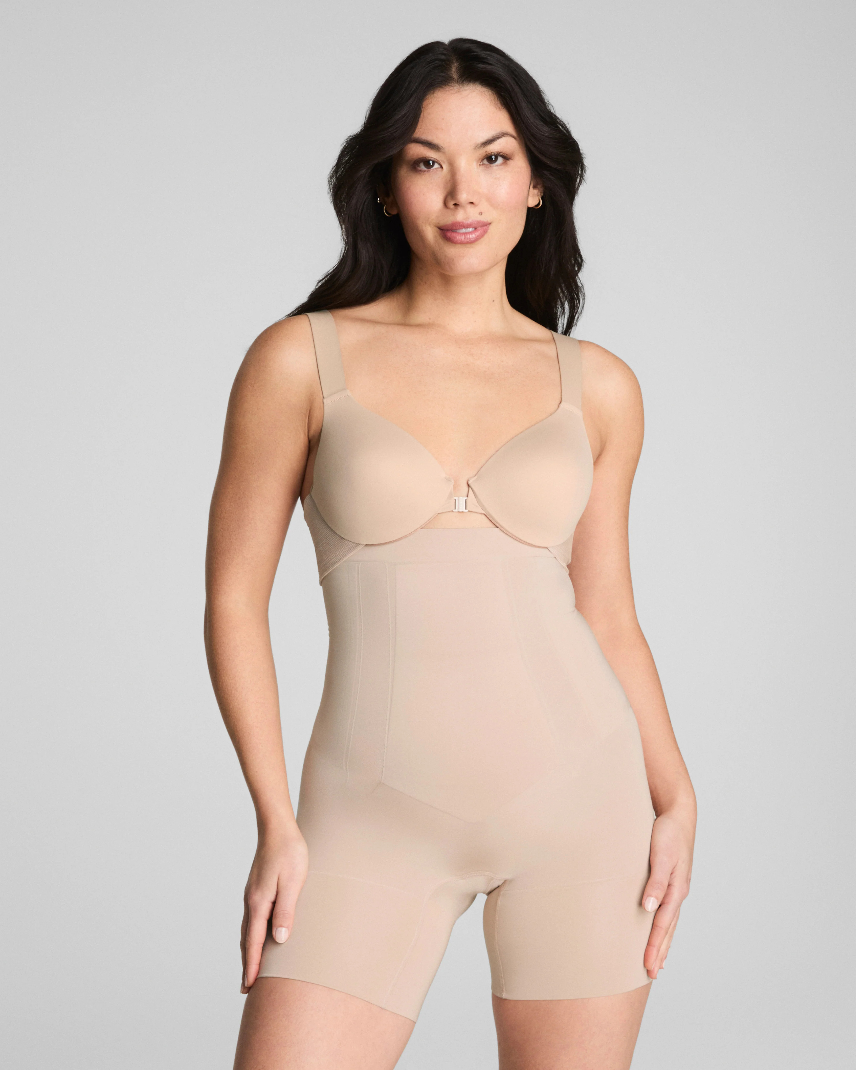 High-Waisted Mid-Thigh Short | Spanx