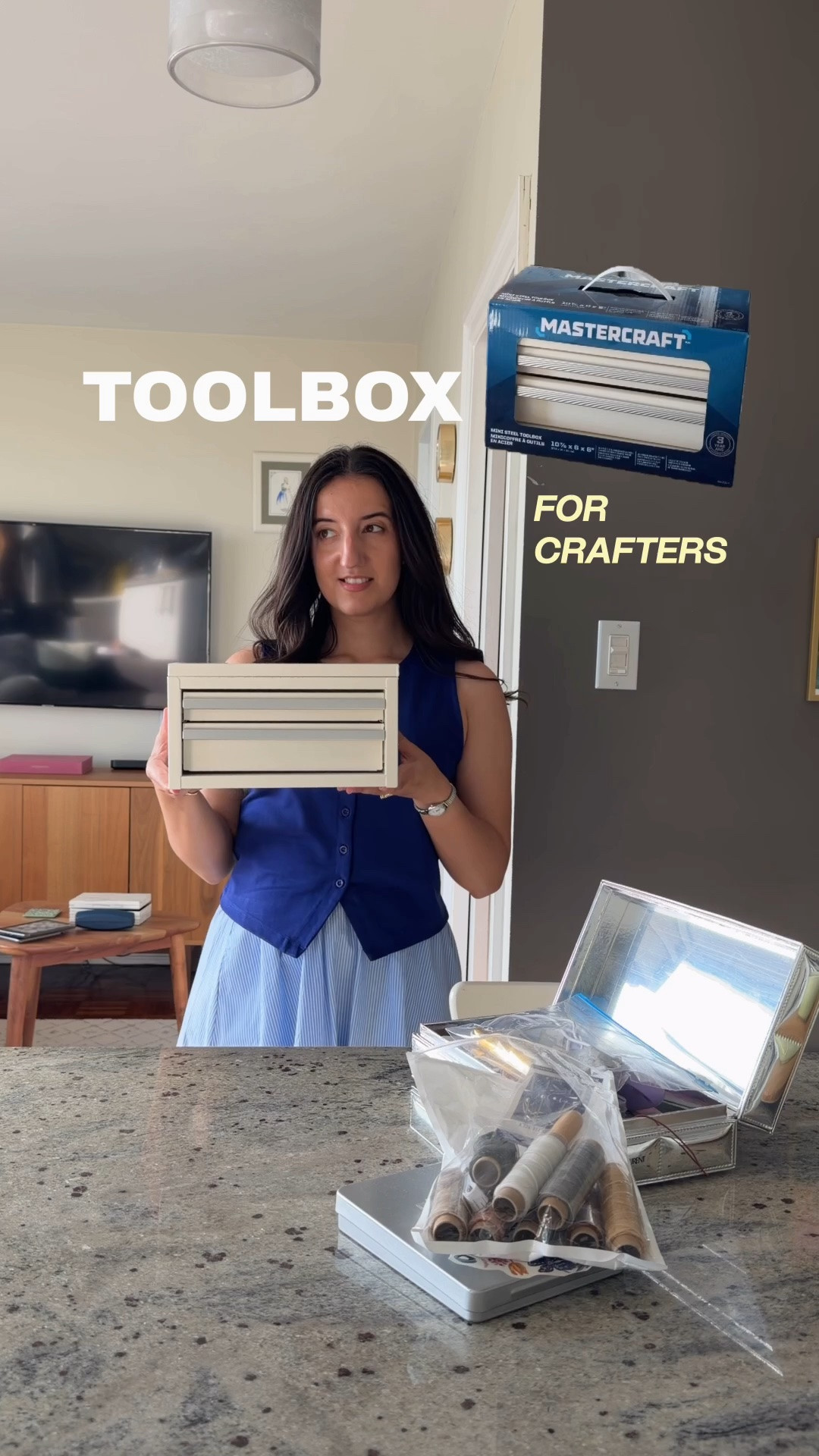 turns out, a toolbox is a crafters dream organizer! love how mobile this toolbox is so I can bring it anywhere in my apartment when I feel inspired to make new leather crafts ✨🙌