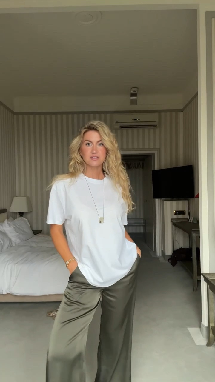 Love these pants so much! And they are on sale right now! 
Satin pants: run TTS, wearing a S
Top: runs oversized, wearing a smal
Gold woven flats: run TTS
Cream Cardigan: runs TTS, wearing a small

#LTKgrwm #LTKootd #LTKSaleAlert