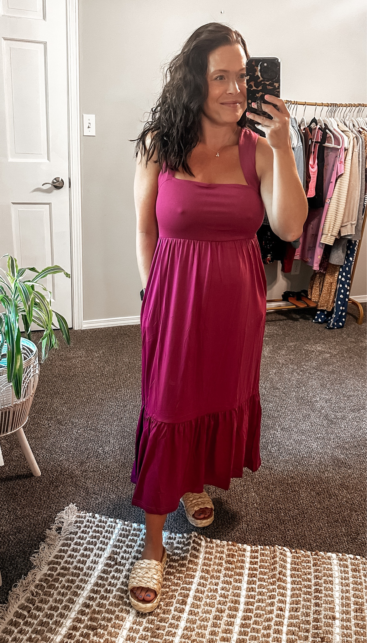 Super flattering Amazon dress 💜

#LTKSeasonal #LTKFindsUnder50 #LTKMidsize