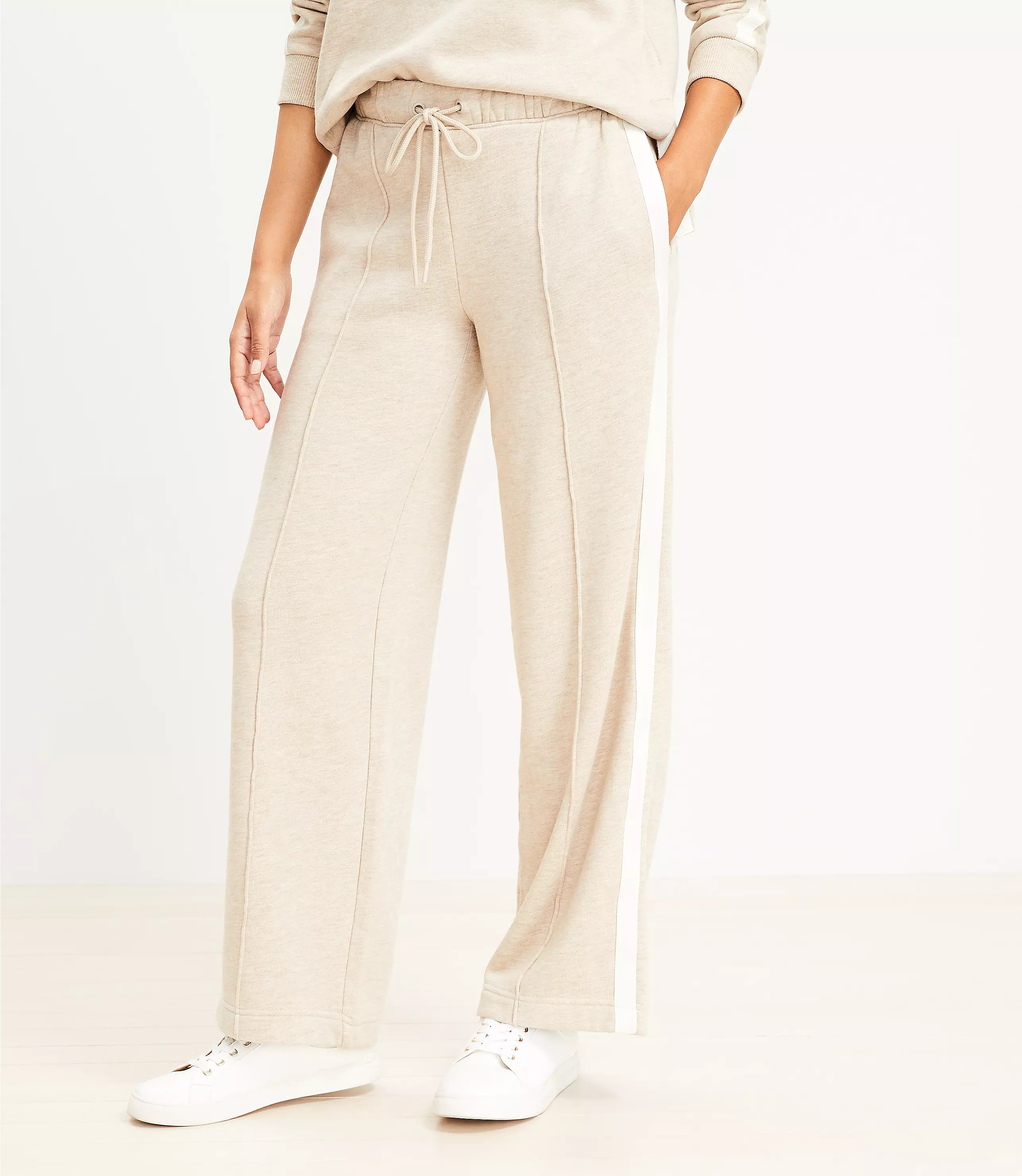 Lou & Grey Side Stripe Pintucked Fluffy Fleece Wide Leg Pants | LOFT