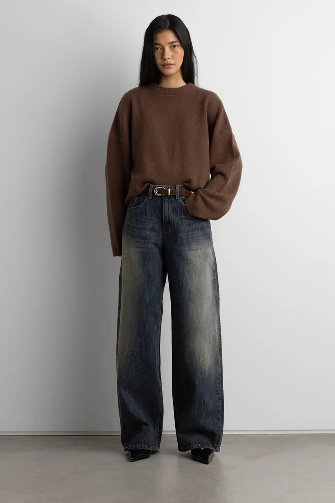 DARK WASH CURVED LEG JEAN | OAK + FORT