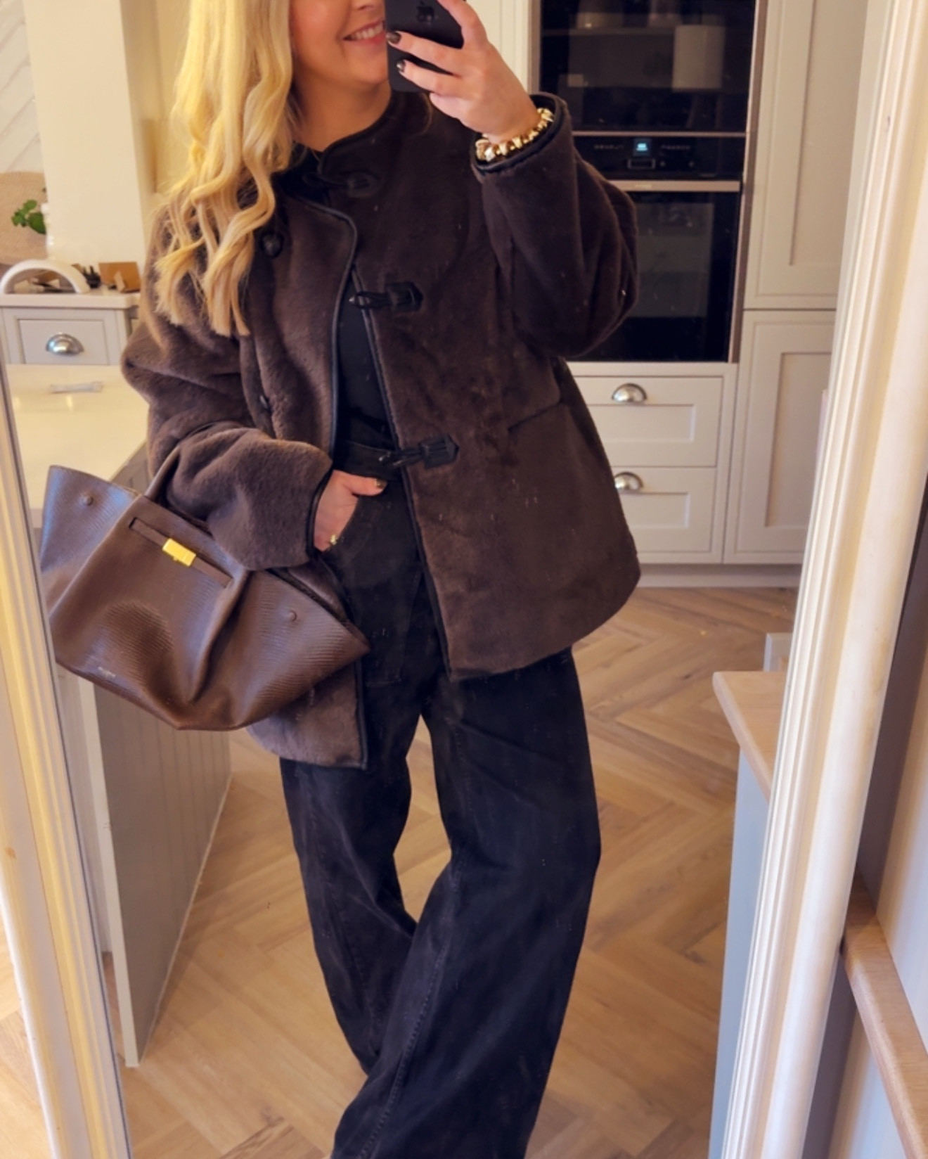 Today’s OOTD 🤍🧸

Demelier bags are currently 20% off code BF20! Jacket is F&F and jeans are M&S!

I’m wearing a M in the jacket 

Love Jade xxx

#LTKCyberWeek #LTKuk #LTKmidsize