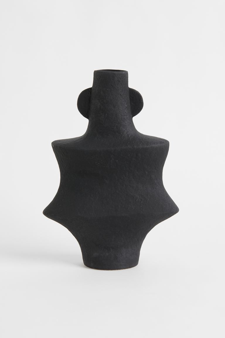 Large stoneware vase | H&M (US + CA)