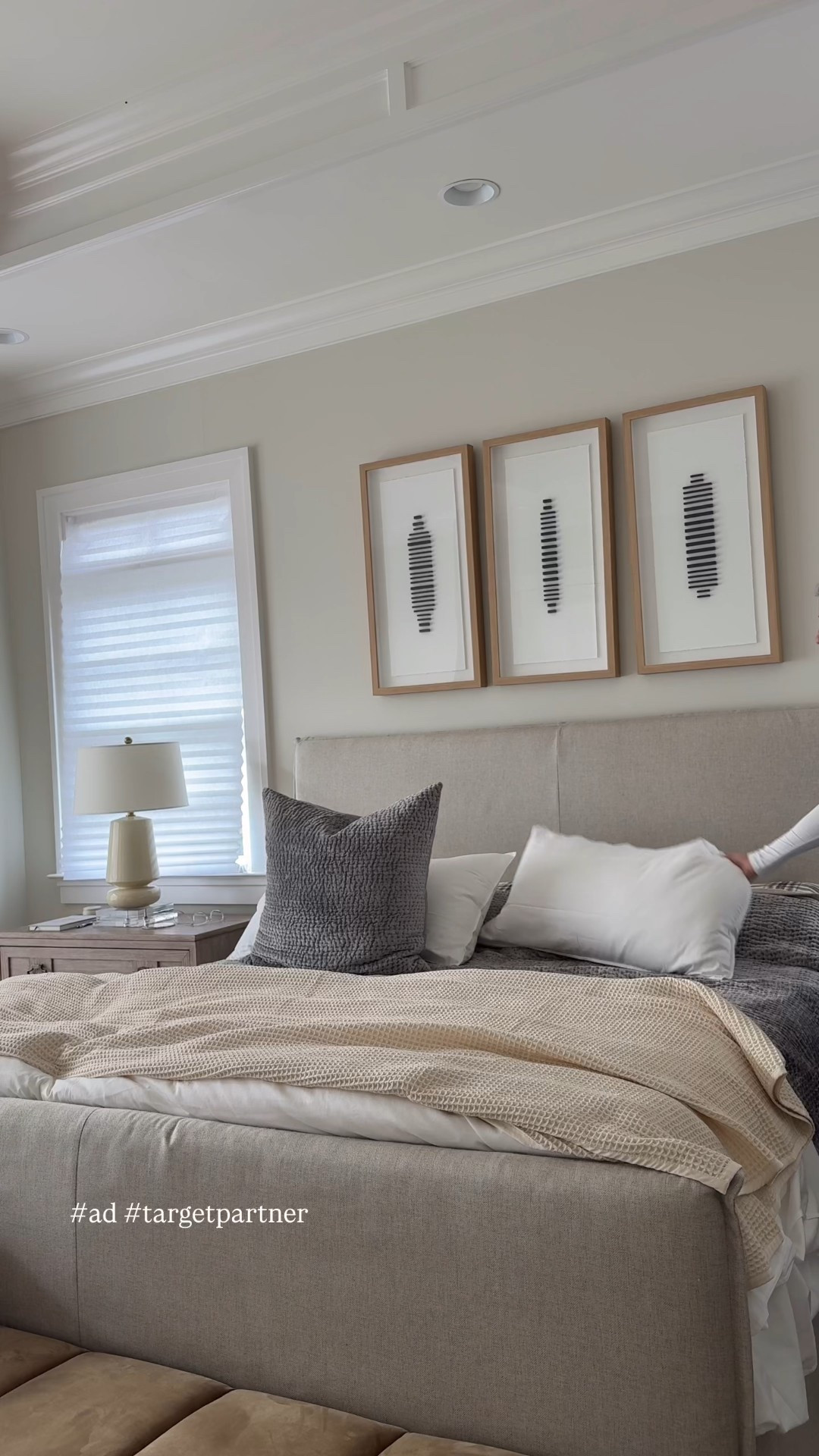  #ad For the New Year, I’m focusing on micro-resolutions that help bring more order to my everyday routine with some of my favorite @target products like @tidelaundry Power Pods, @downy rinse, and @native deodorant. Starting each week off with fresh sheets, clean workout gear, and feeling confident heading out the door.  #targetpartner #targetstyle #myeverythingand


#LTKmomlife