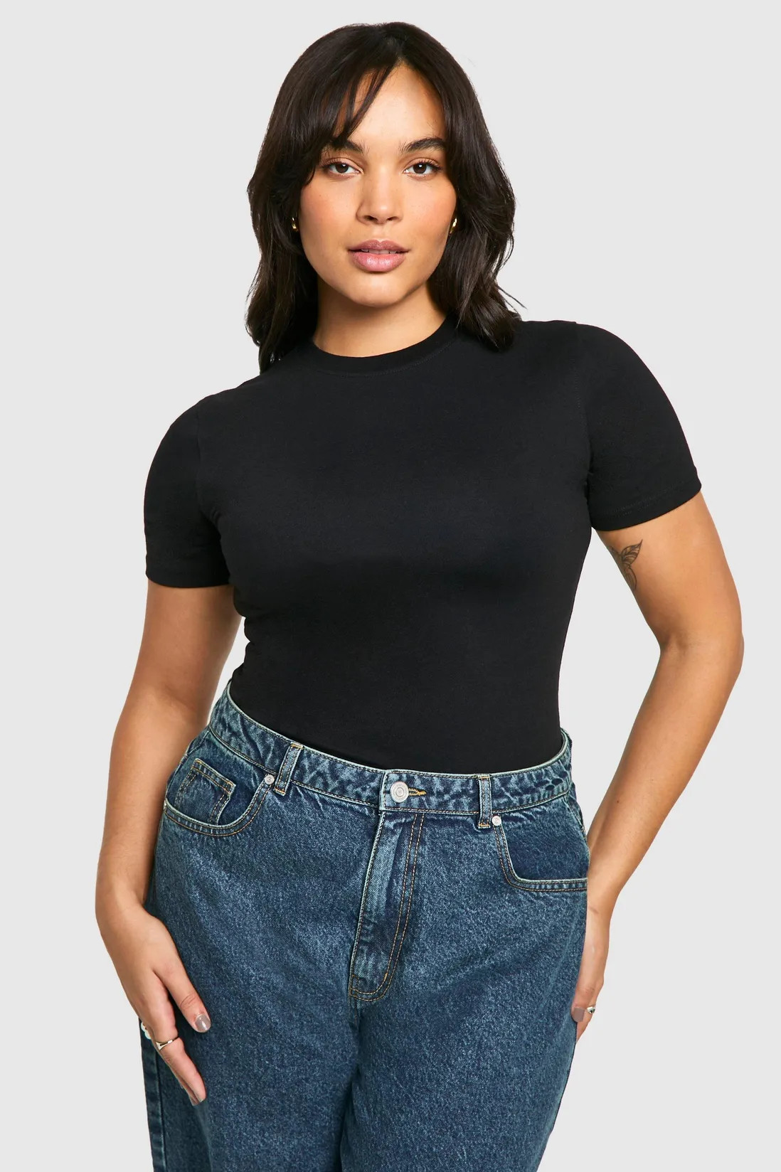 Boohoo Basics Plus Cotton Crew Neck Fitted T-Shirt | Boohoo.com (UK & IE)