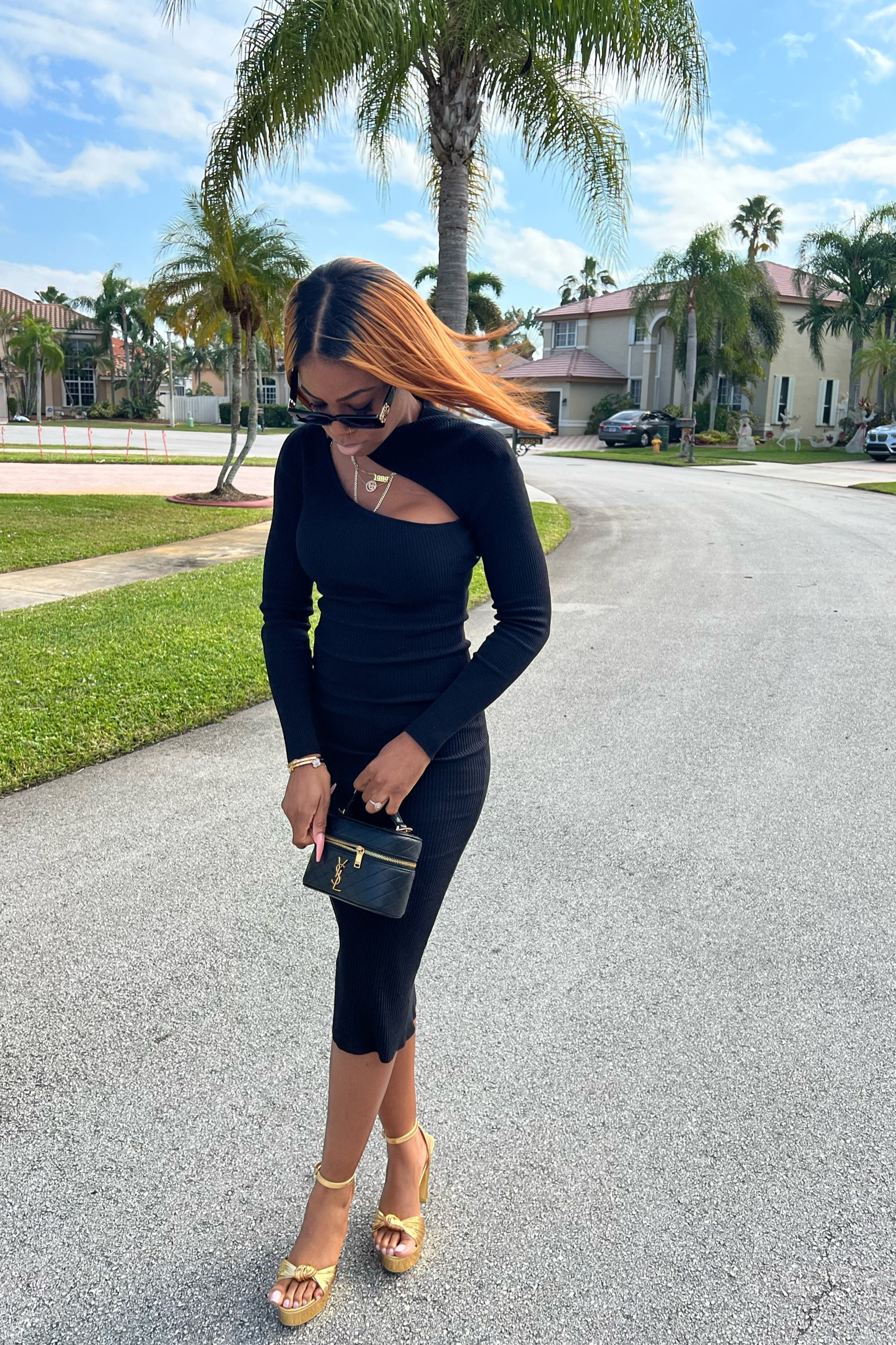 Oh hey December 🖤⛪️🌴

#LTKCyberWeek #LTKHoliday #LTKStyleTip