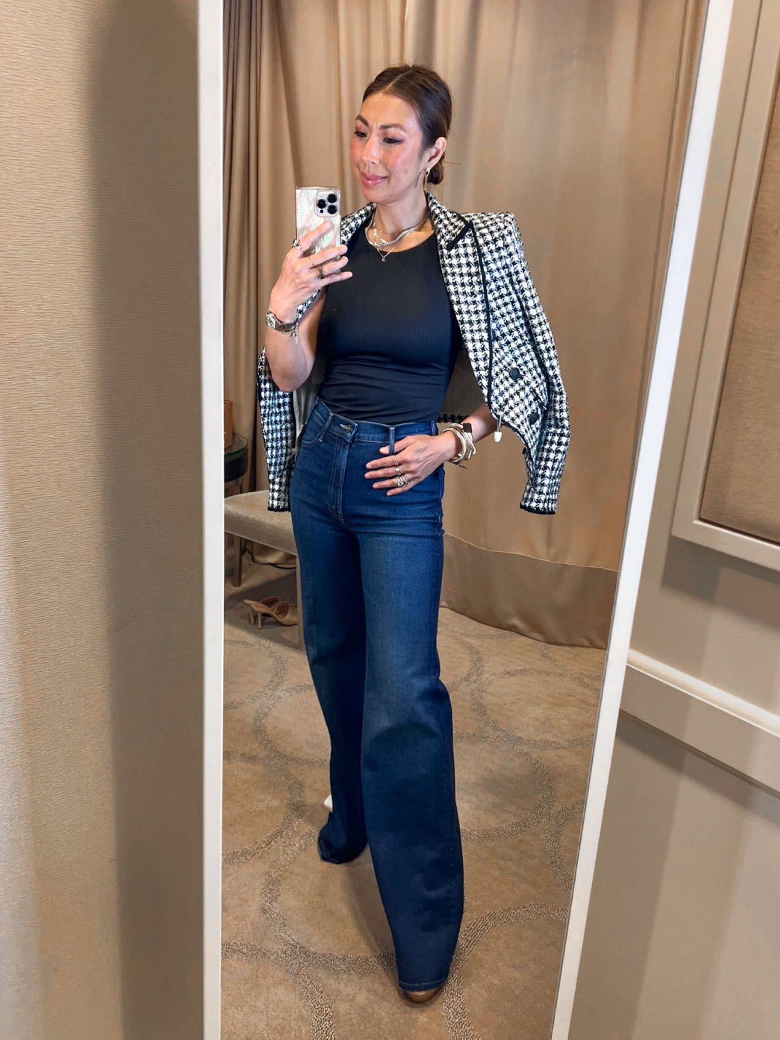 Cute wide leg jeans outfit with Veronica Beard tweed blazer (size 4) #styleofsam #nsale 

#LTKworkwear #LTKstyletip #LTKxNSale