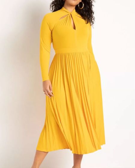 Yellow dress 😍 It also comes in black and lavender. Fits perfect! #yellow #yellowdress

#LTKcurves #LTKHoliday #LTKfit