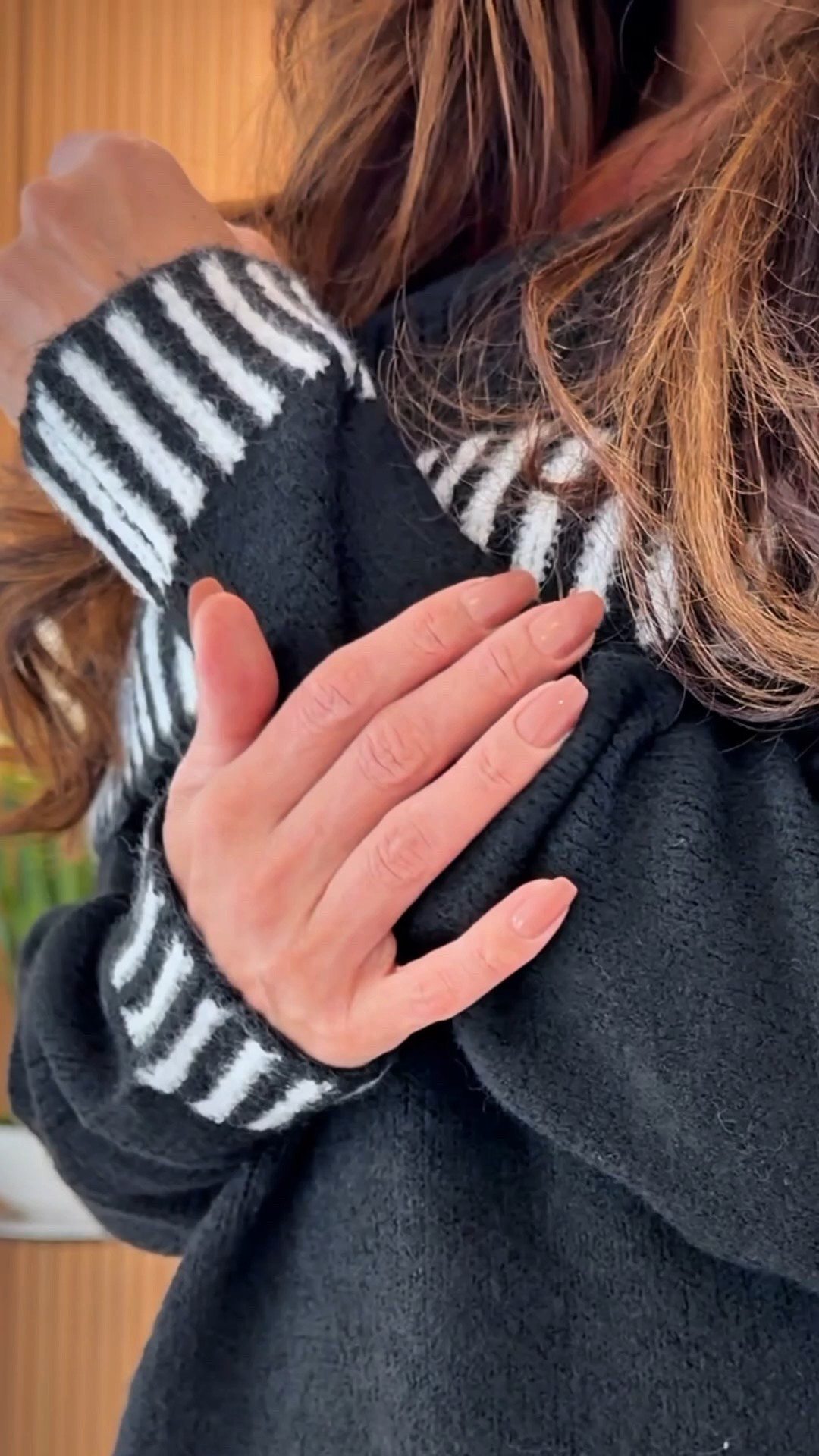 A cozy fall sweater you’ll want to wear on repeat 🍂🖤✨
This Merokeety knit is soft, flattering, and effortlessly chic the perfect piece for staying warm while looking polished.
Timeless, comfy, and ideal for every fall moment.
Tap to shop my full look on LTK 🤍

#LTKFashion #LTKStyle #LTKFinds #FallStyle #SweaterWeather #CozyOutfits #AllBlackLook #FallOutfitIdeas #LTKInfluencer

#LTKgrwm #LTKootd #LTKSaleAlert