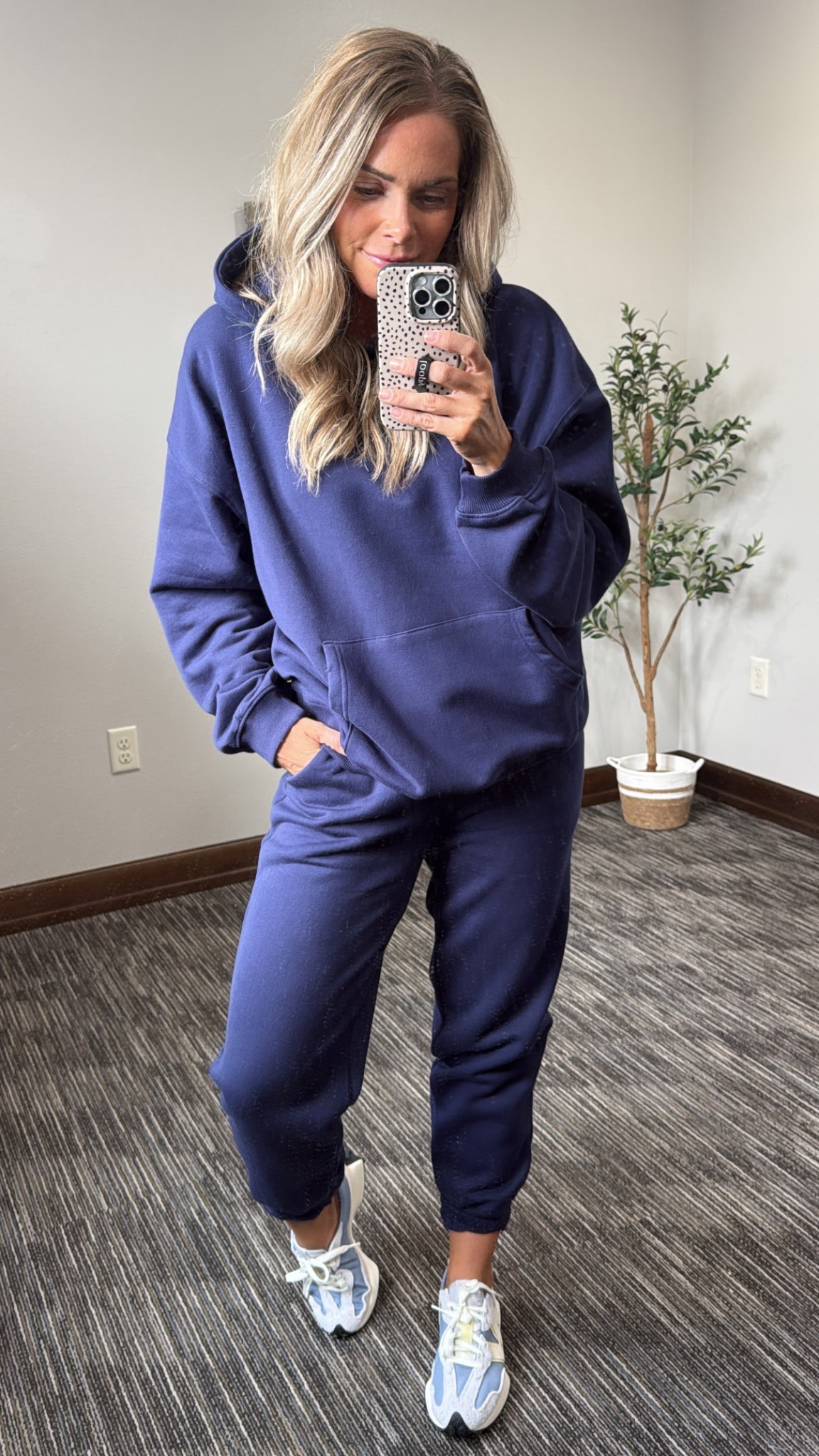 Medium in both. S/M in Kara seamless top. Also linking a crewneck option  

#LTKActive #LTKFindsUnder50 #LTKSeasonal