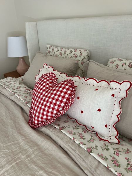 Spring bedding, Valentines bedding, Valentines decor, Amazon home find 

#LTKfindsunder50 #LTKhome #LTKSeasonal