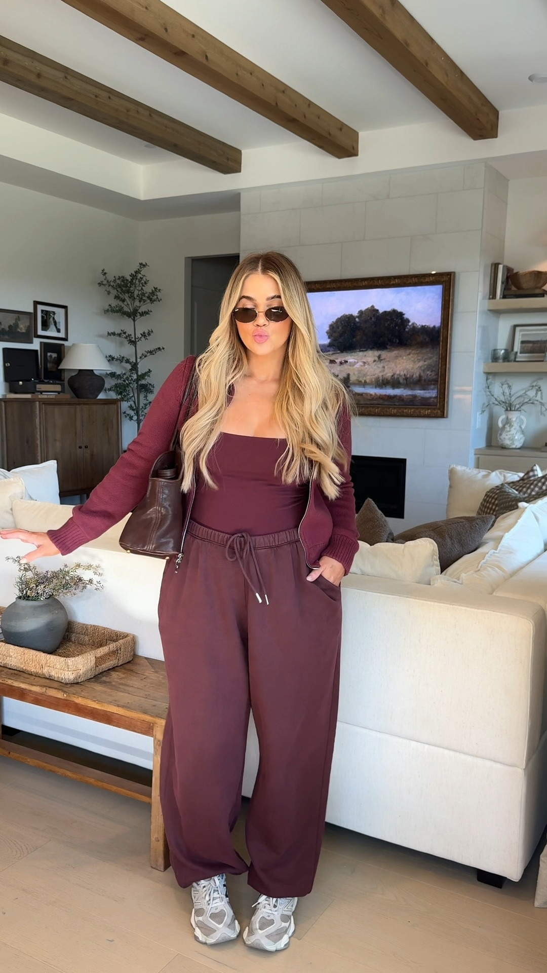 Abercrombie sale!! 🖤 25% off fall favorites and my stackable code is back!! AFKELSEYB for an extra 15% off. 

Tank — medium 
Cardigan — large 
Sweats — XL (oversized fit) 
Zip up — large 