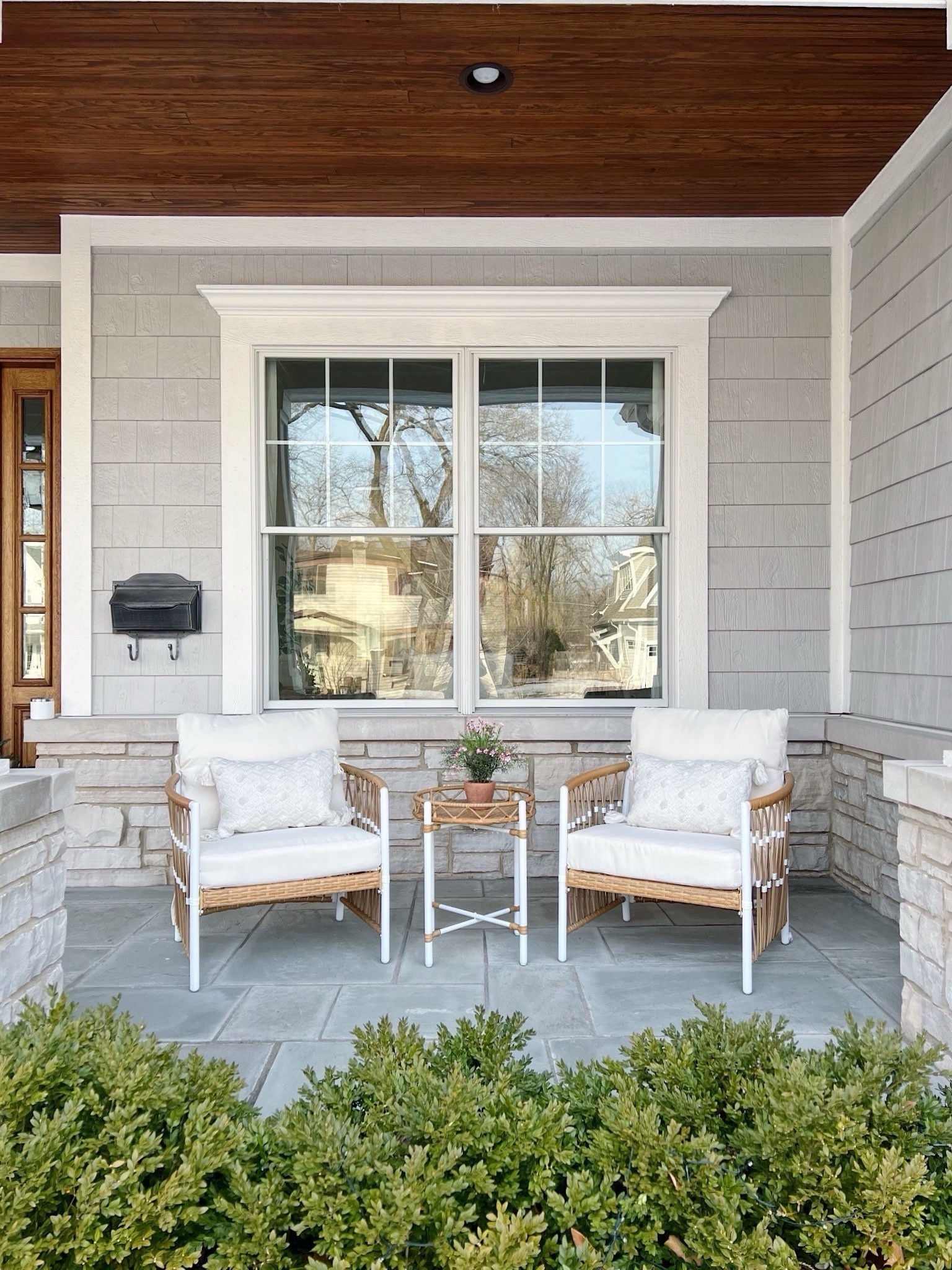 I love this outdoor patio set so much I’ve purchased it twice! Once for our Florida home and now my front porch! It’s SO comfortable, looks designer, and is priced under $400 for the whole set!! 🙌🏼

#LTKsalealert #LTKhome #LTKSeasonal