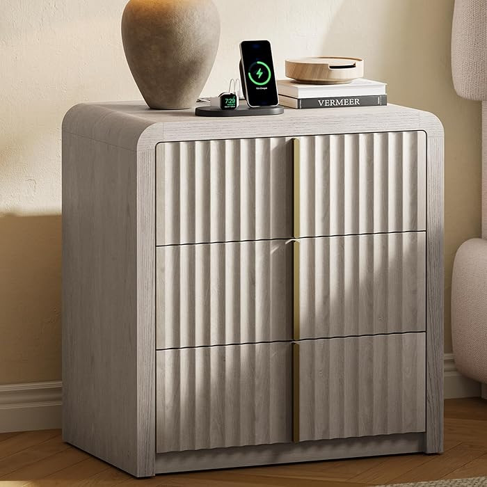 Mesita de noche con estaci\u00f3n de carga, mesita de noche estriada de 23.6 pulgadas con 3 cajon... | Amazon (US)