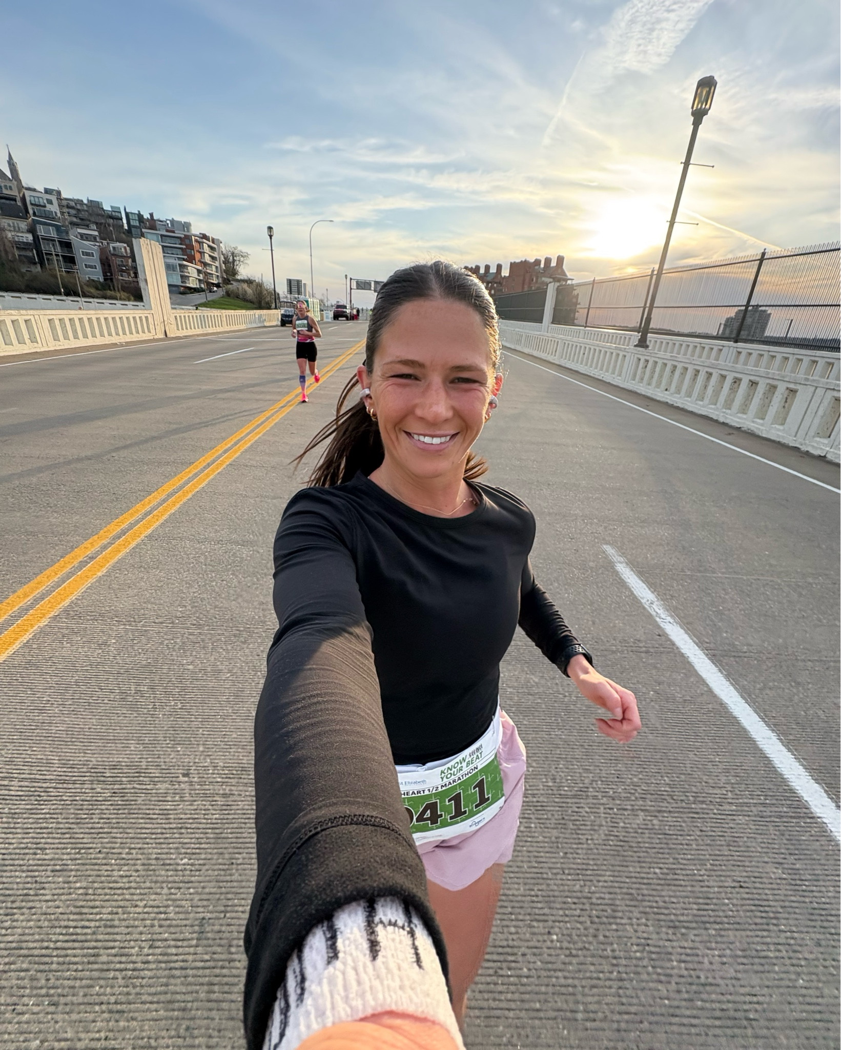 Race day fit 💖

#LTKActive #LTKSeasonal #LTKfitnessgoals