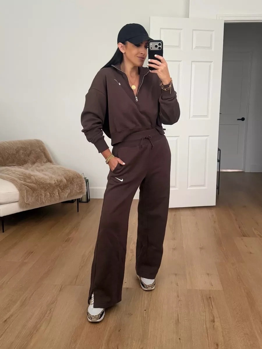 Nike sweatpants wearing size small. Nike 3/4 zip sweatshirt wearing size medium now 20% off with code GEARUP

