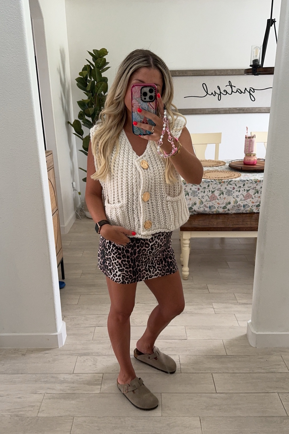 Casual outfit on sale! 
Too small
Leopard skirt 26
Birkenstock Boston clogs tts

#LTKFindsUnder100 #LTKShoeCrush #LTKSaleAlert