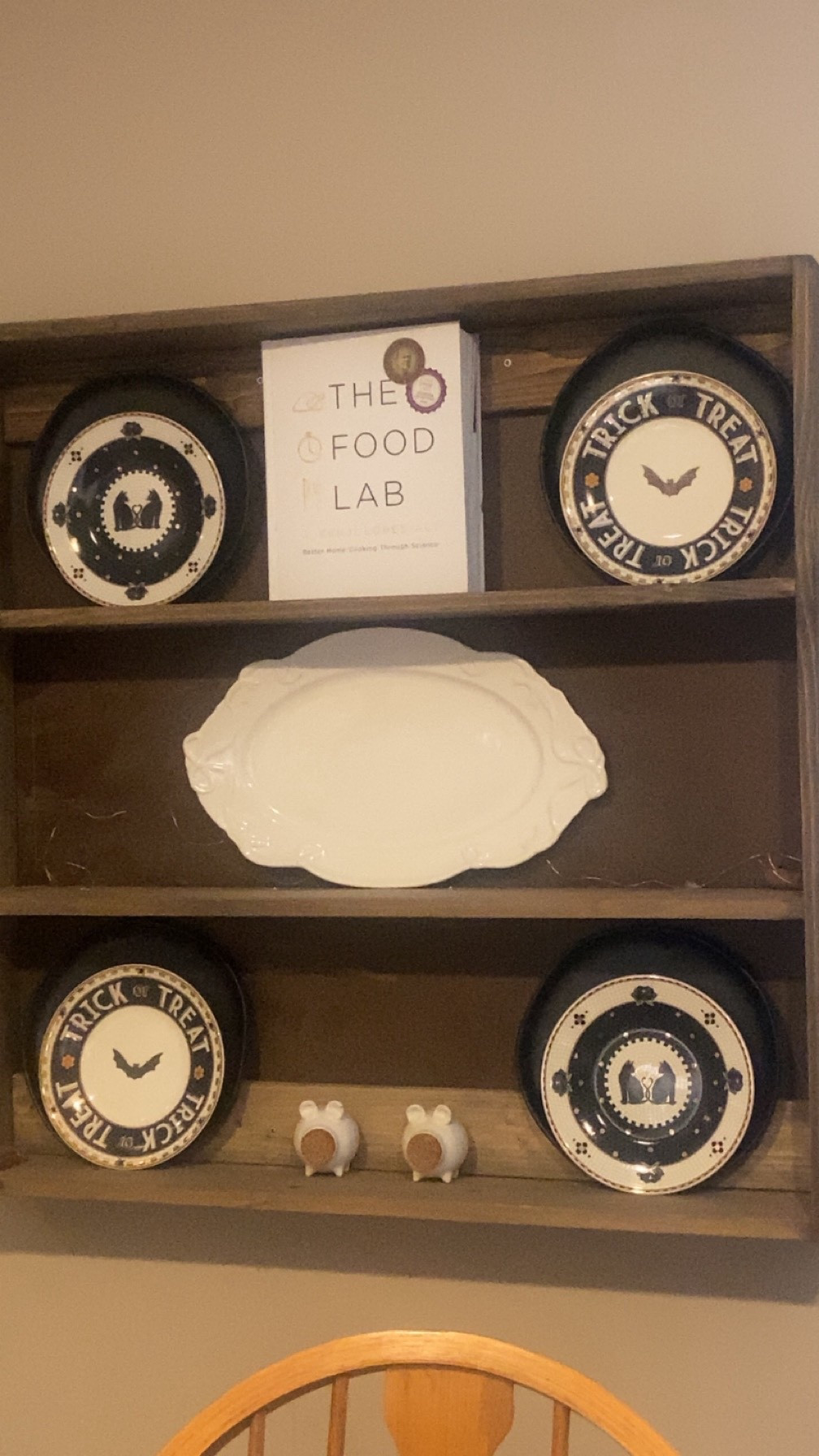 Spooky season time! 

#LTKSeasonal #LTKFindsUnder100 #LTKHome