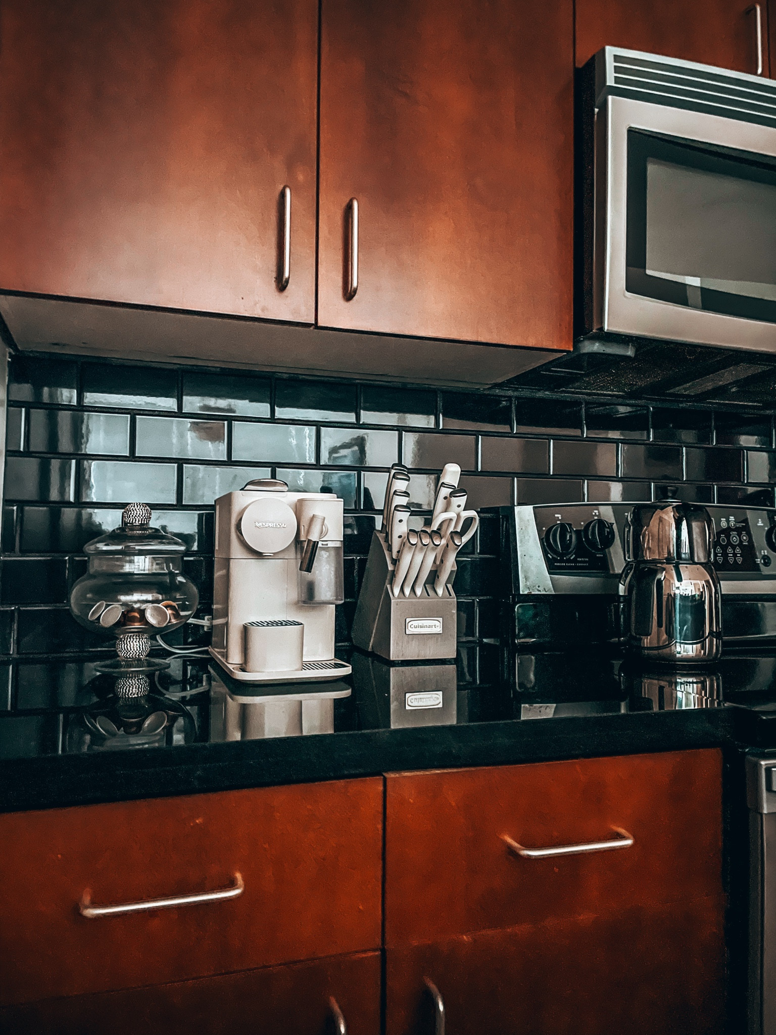 Kitchen Counter Inspo #kitchendecor #kitchen #apartment #nespresso

#LTKhome