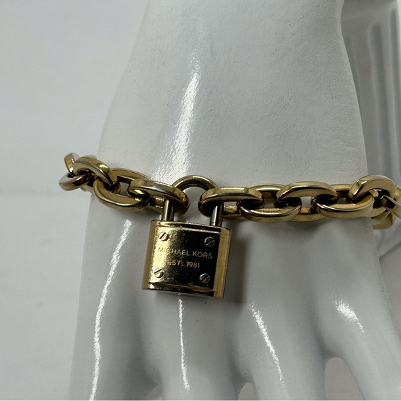Michael Kors, Gold Oval Link Lock Bracelet | Poshmark