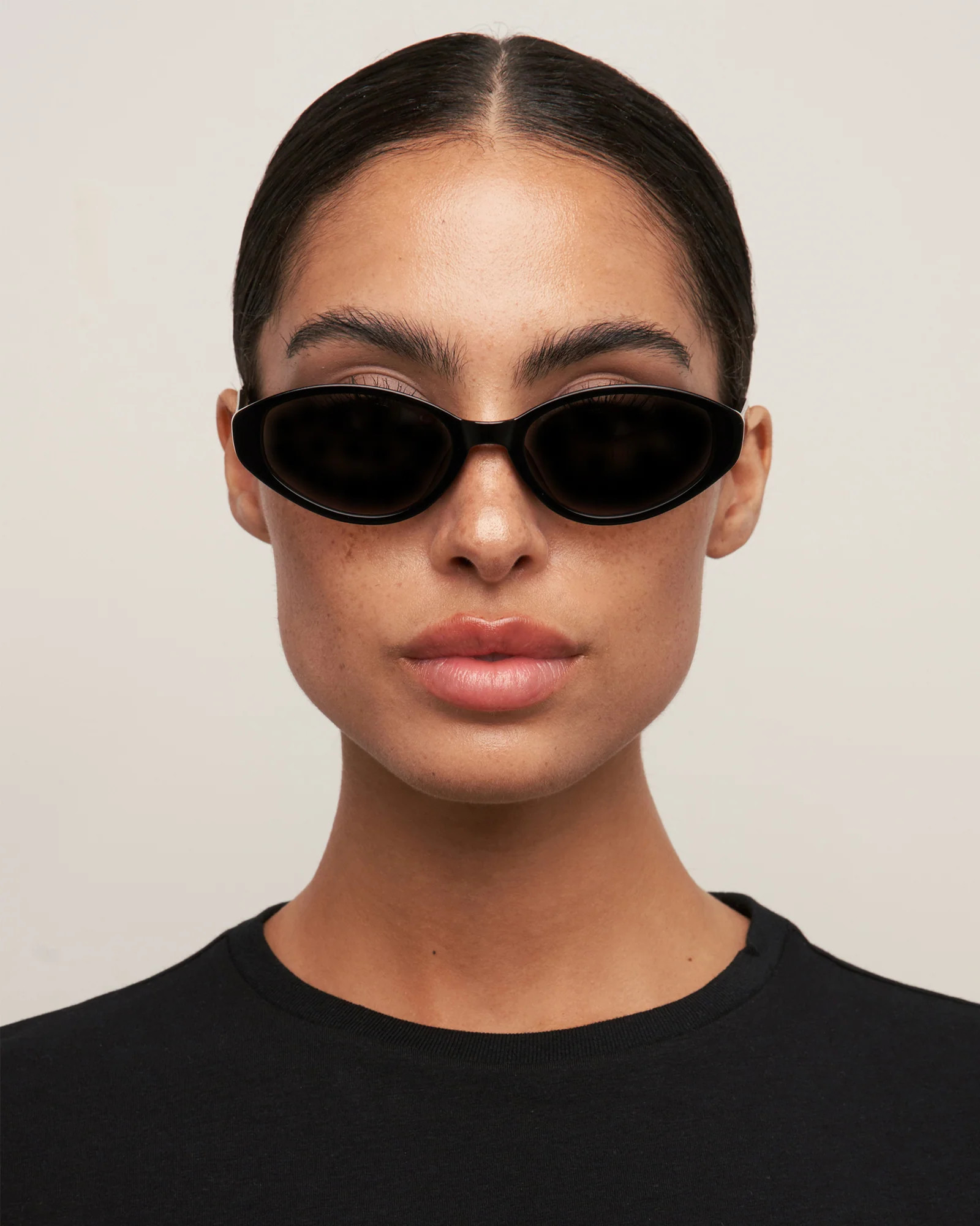 Ivy - Black/ Smoke | Otra Eyewear