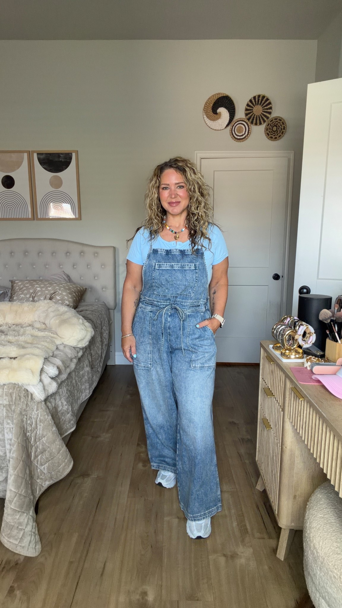 Size large top 
Size large overalls 
Shoes tts 

#LTKOver40 #LTKPetite #LTKMidsize