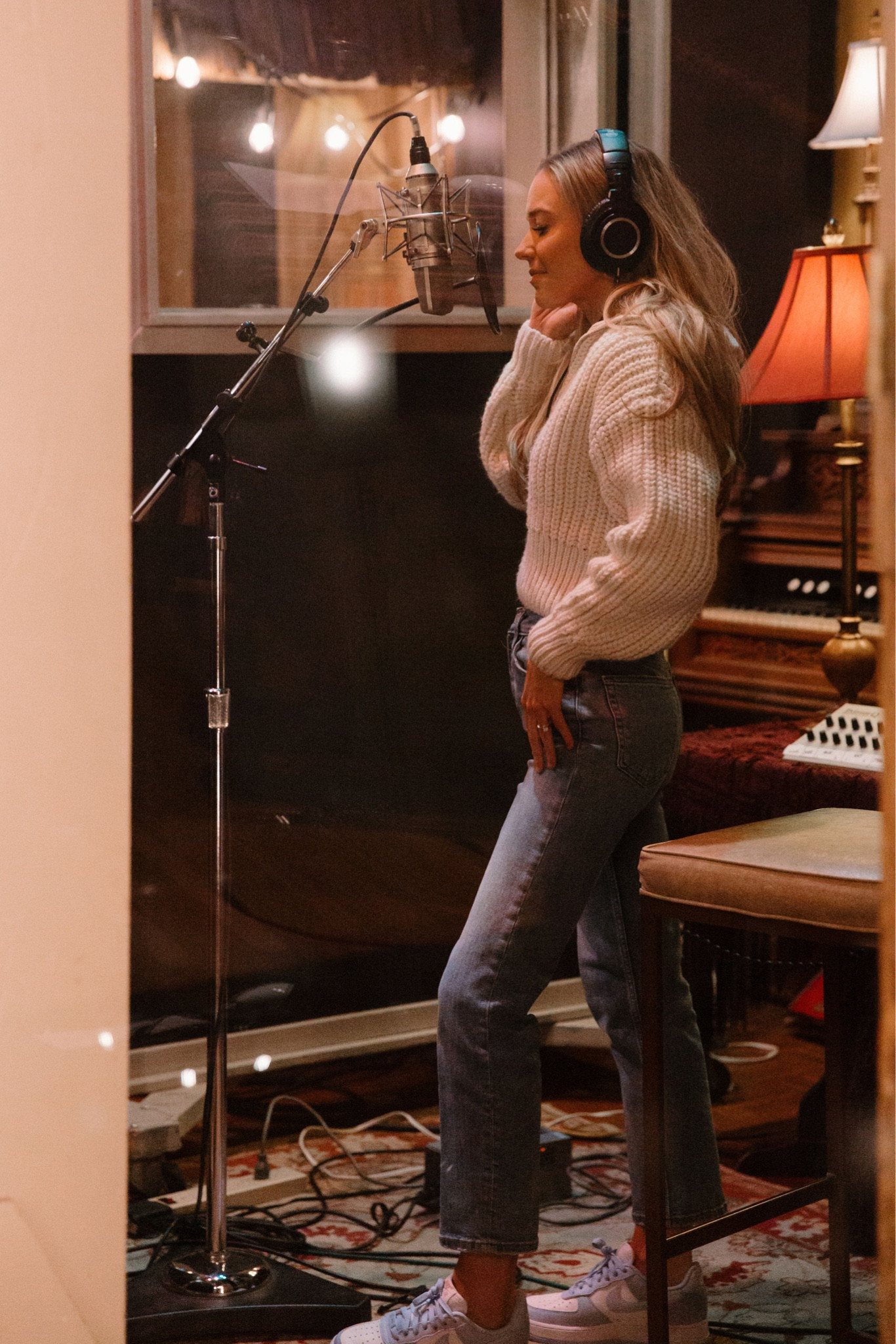 studio day 🤎 

#LTKfindsunder100 #LTKsalealert #LTKSeasonal