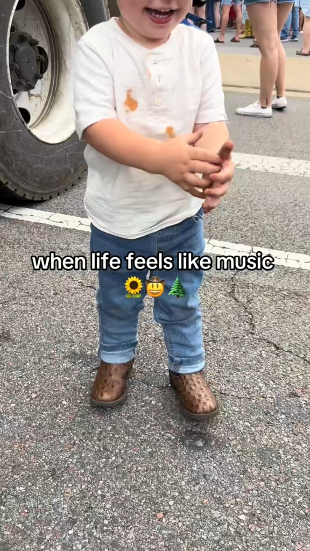 Country concert season is almost upon us here in Bristol!! Linking some of my outdoor concert makeup favs

#LTKFestival #LTKBeauty #LTKSeasonal