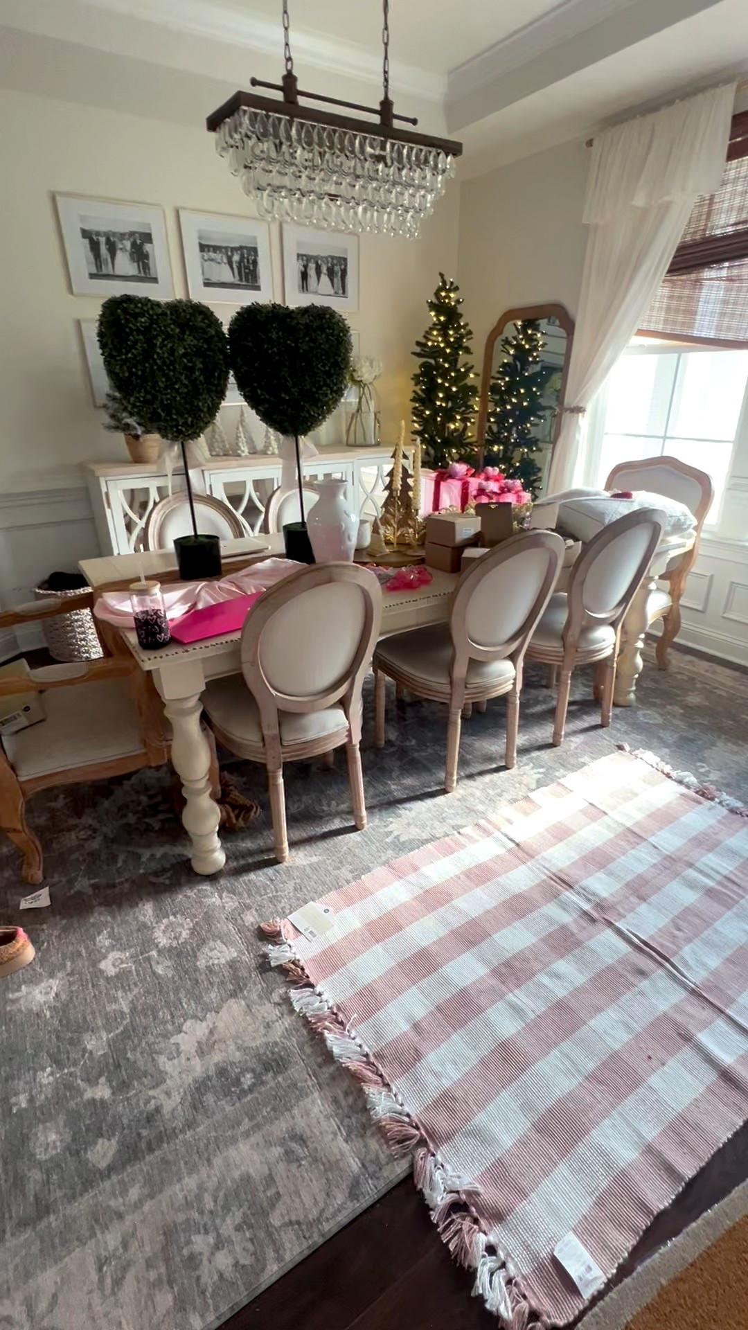 Valentine’s day front door mat
Pink checkered rug 