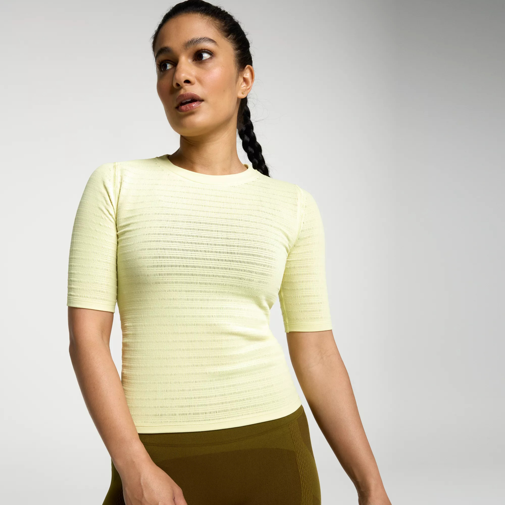 CALIA Women's Seamless Crop Elbow Tee, Small, Fresh Hay | Going Going Gone
