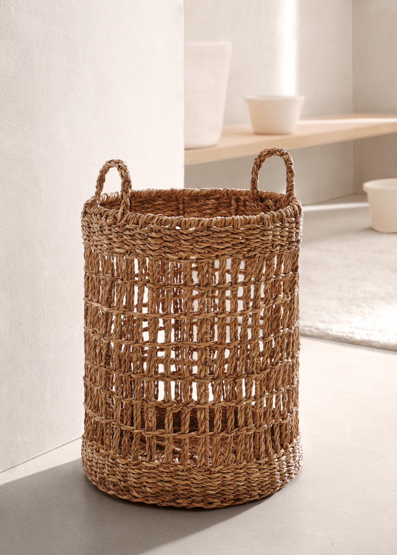 Korb aus Naturfasern 49 x 38 cm - Home | MANGO Deutschland | MANGO (DE)