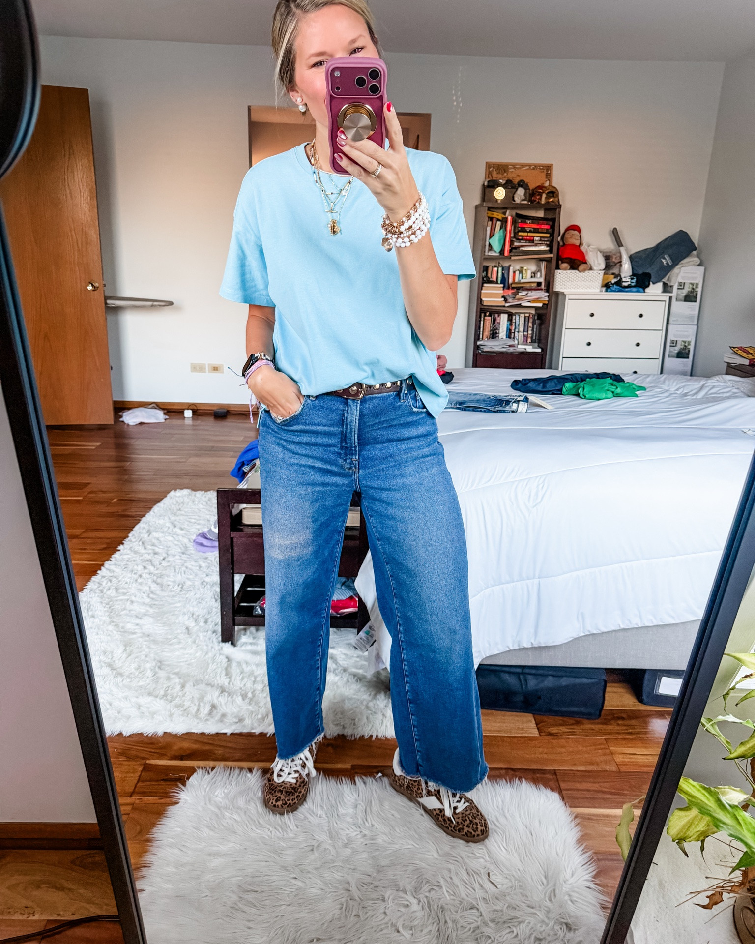 School colors today = blue on blue. These tees are my fave from ON and I have them in every color since they’re so easy to throw on and they are soft and cute! Sooooo glad it’s FRIDAY!!

#LTKootd #LTKOver40 #LTKWorkwear