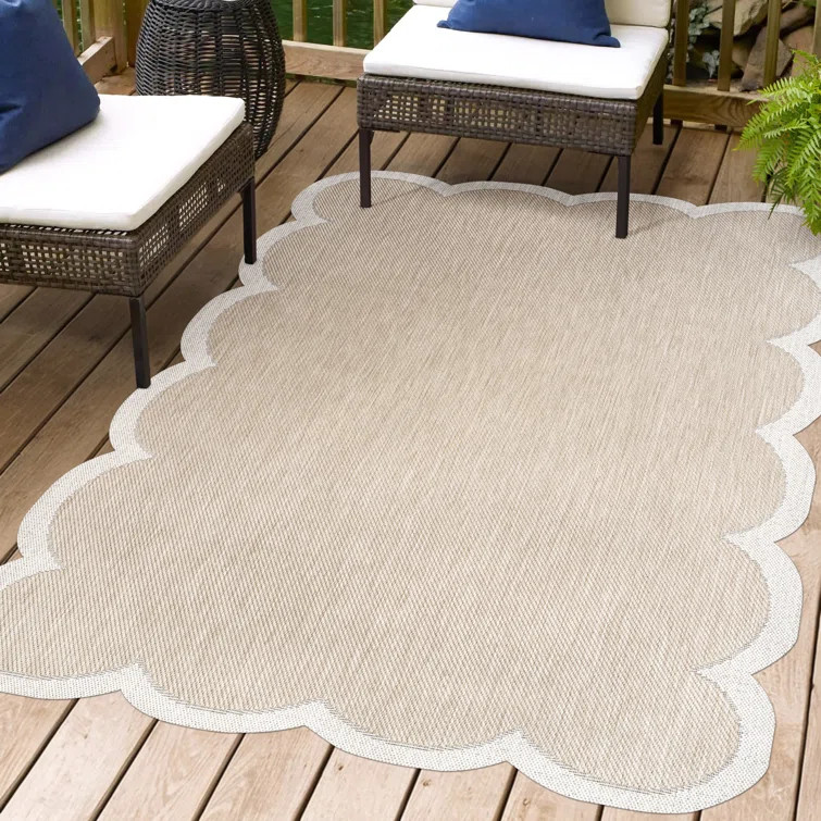 Manado Classic Cottage Two-Tone Scalloped Beige/Cream Indoor/Outdoor Rug | Wayfair North America
