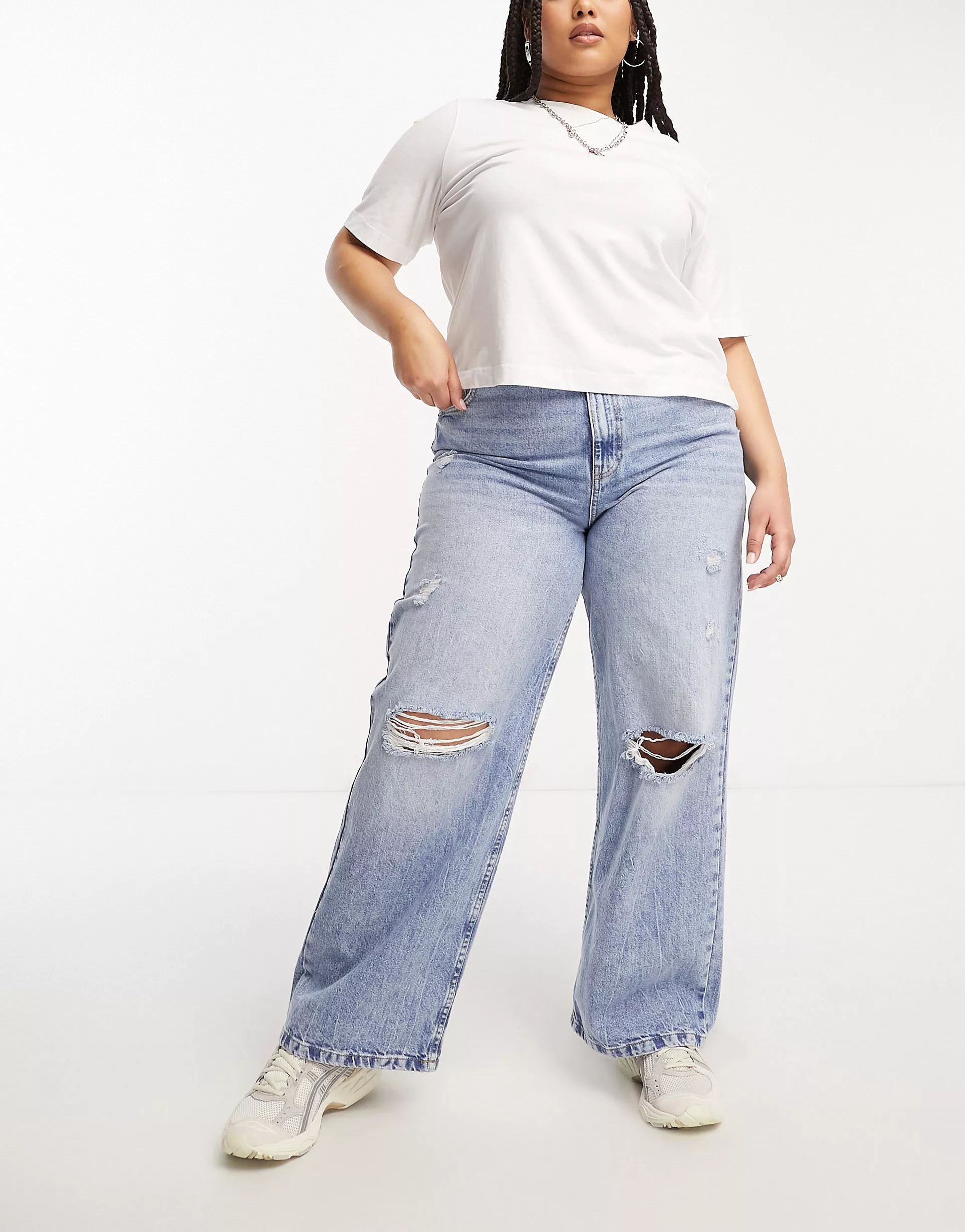 ASOS DESIGN Curve dad jeans in mid blue with rips | ASOS (Global)