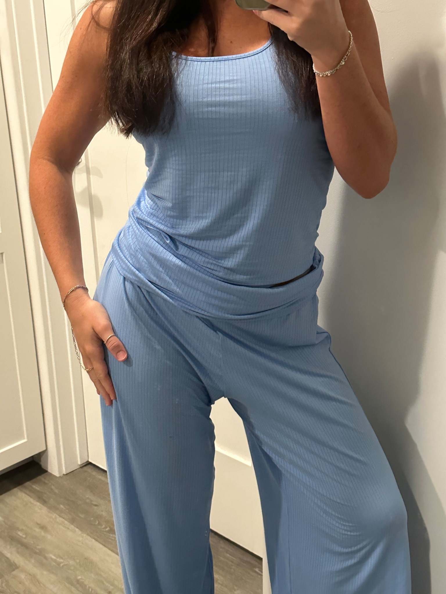 VALARIE10 to save $

I rec sizing down in pants & shorts! I’m wearing M top and S pants (wish I got xs)