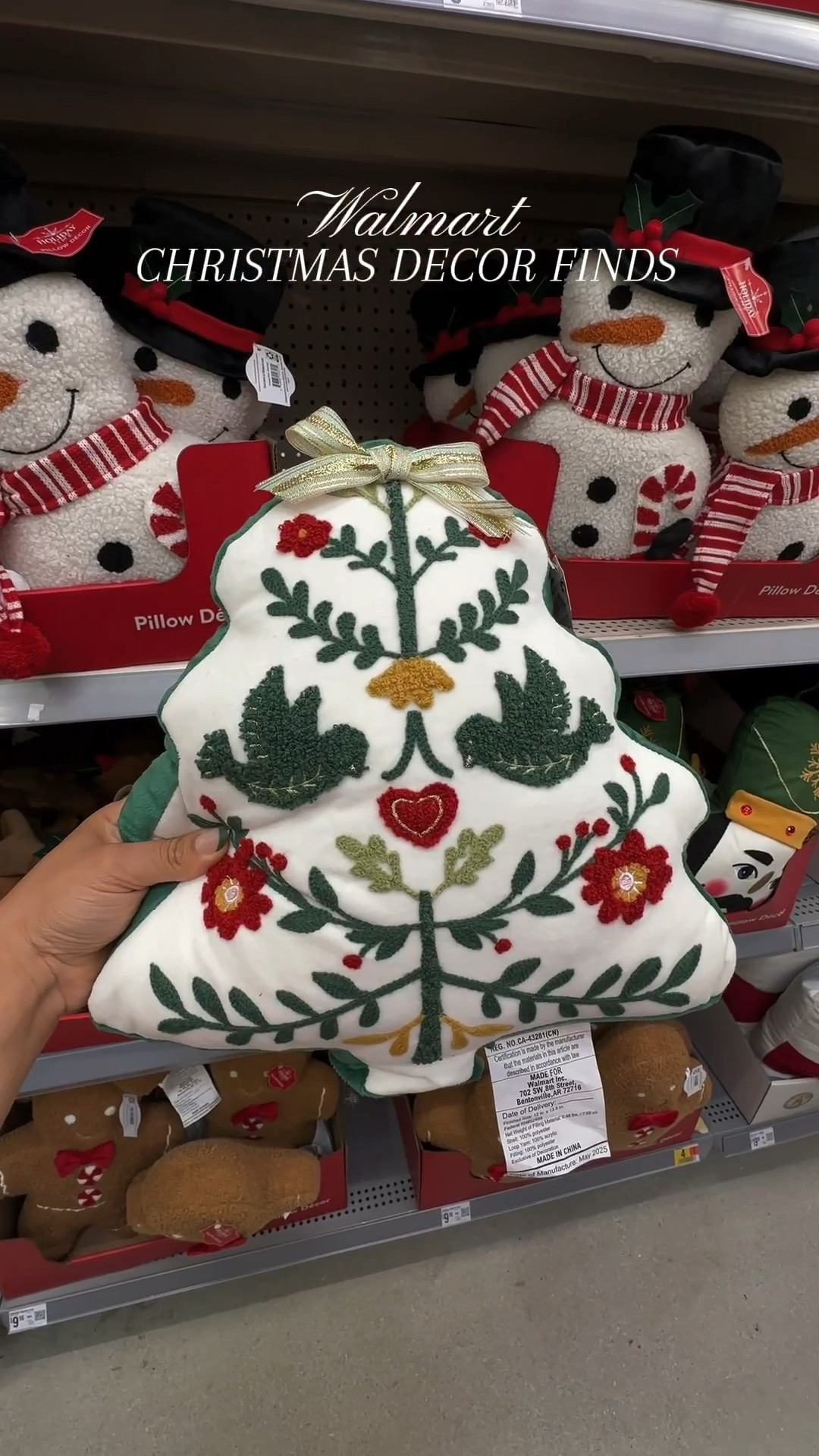 I know we are in full Halloween mode BUT as a December girly I’m always dreaming about Christmas 😌 #walmartchristmasdecor 

#LTKSeasonal