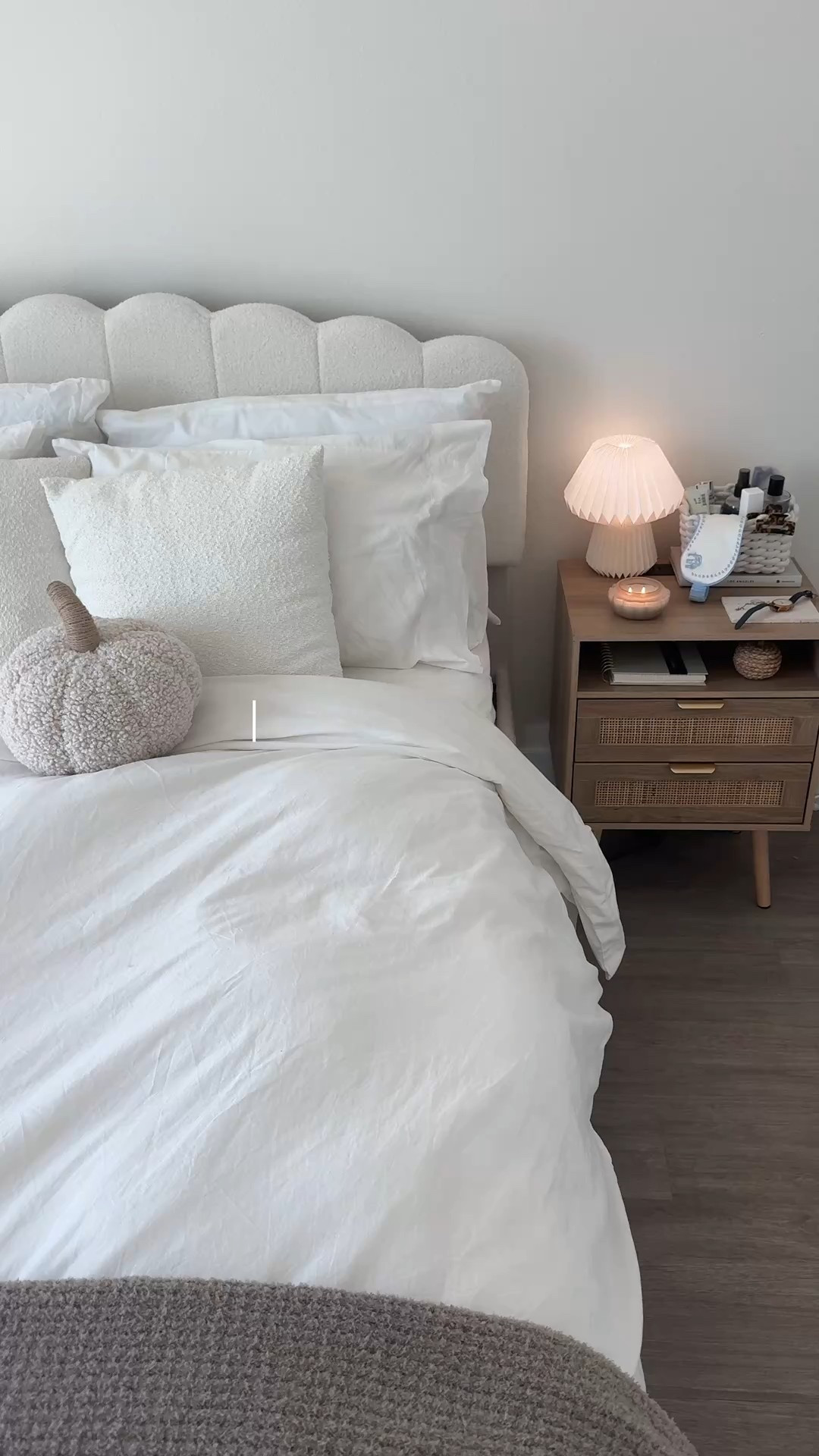 Autumn morning routine✨

Enjoying a cozy, quiet morning at home.


#LTKHome #LTKSeasonal #LTKBeauty