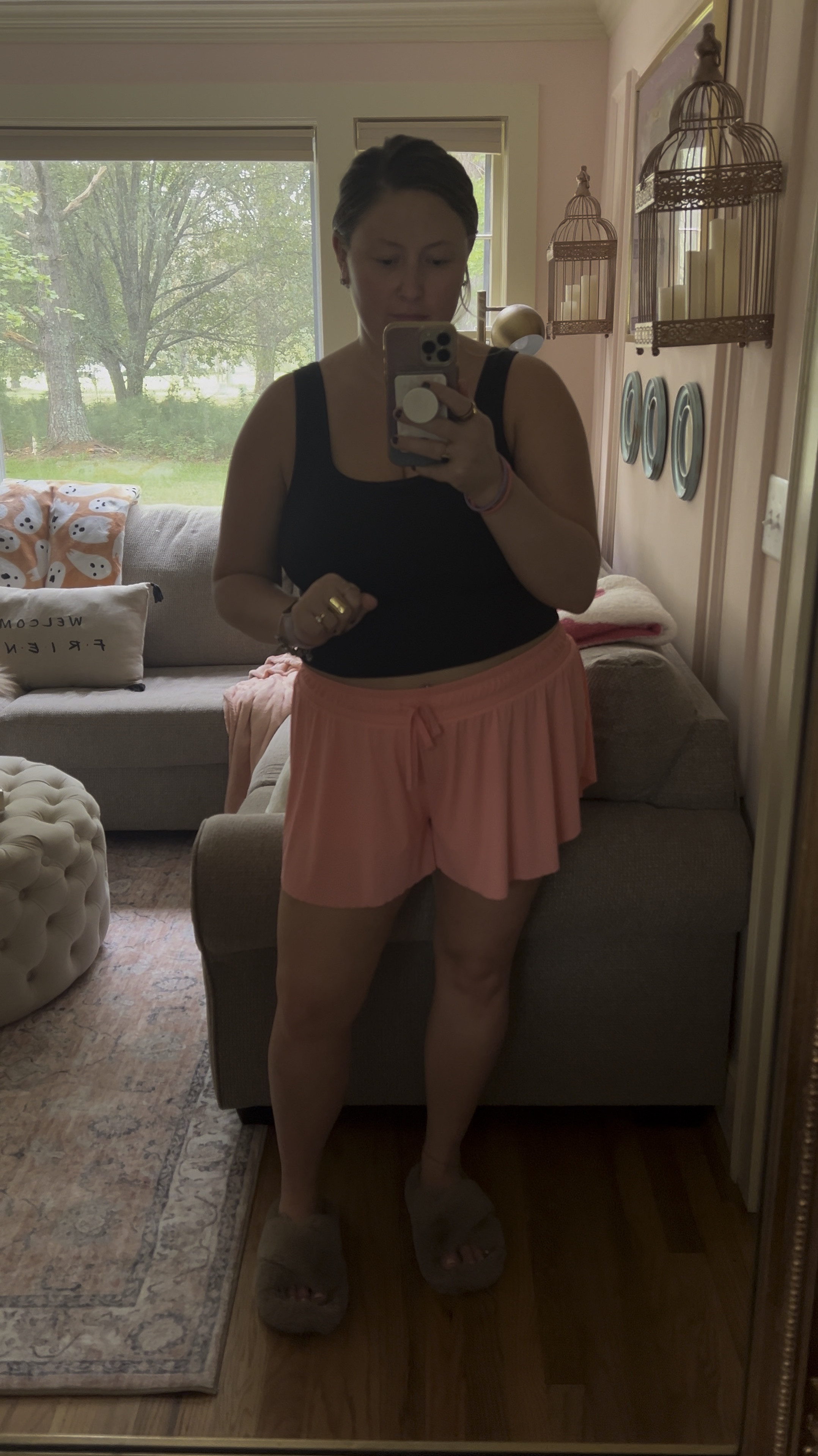 Today’s workout ootd 💪🏼

Wearing XXL in both, but I also have this top in an XL and prefer that fit. 

#LTKMidsize #LTKActive #LTKFitness