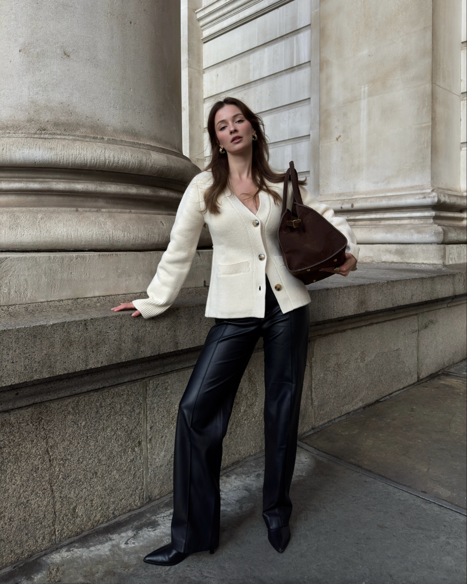 Structured cardigan! Such an incredible quality 🙌🏼



#LTKeurope #LTKspring #LTKuk