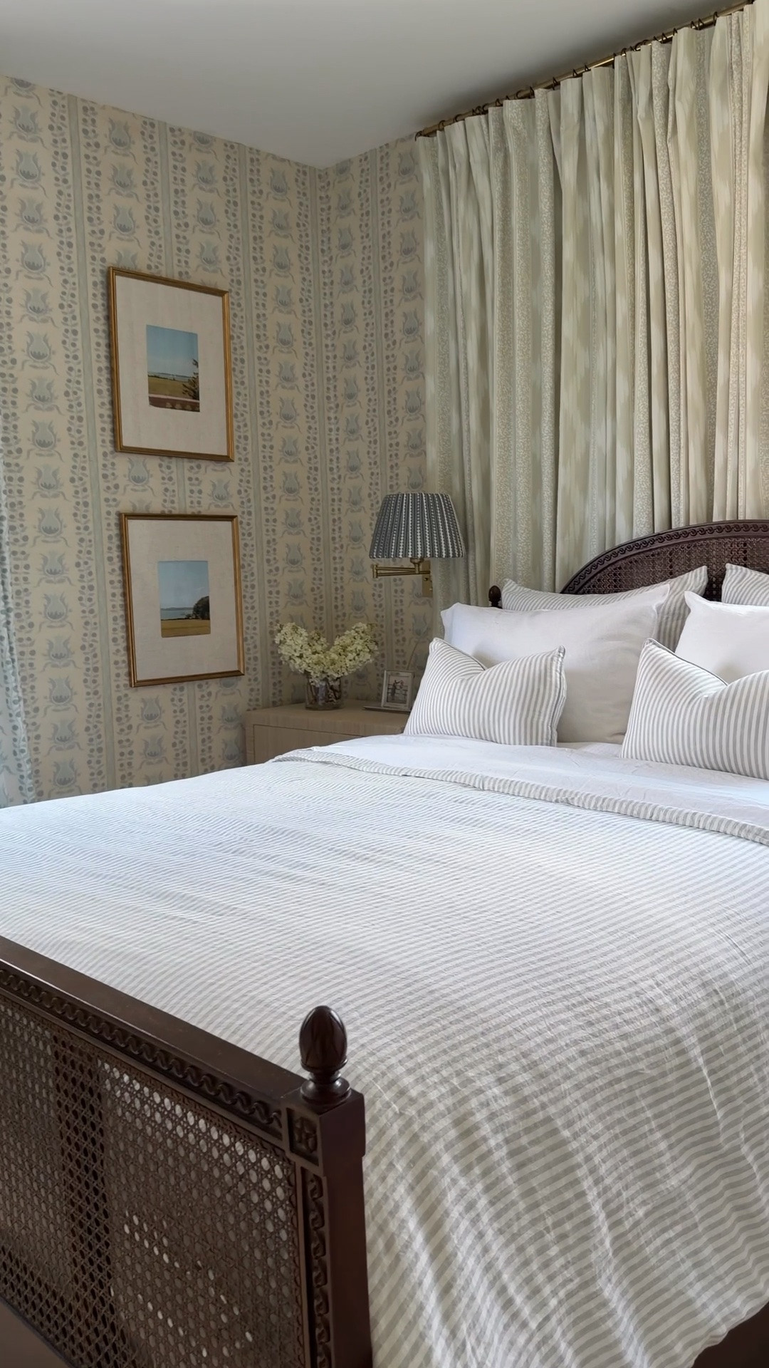 The dreamiest @quince linen sheets without spending an arm and a leg 🙌🏼🩵

#quincepartner

#LTKmorningroutine #LTKHome #LTKSaleAlert