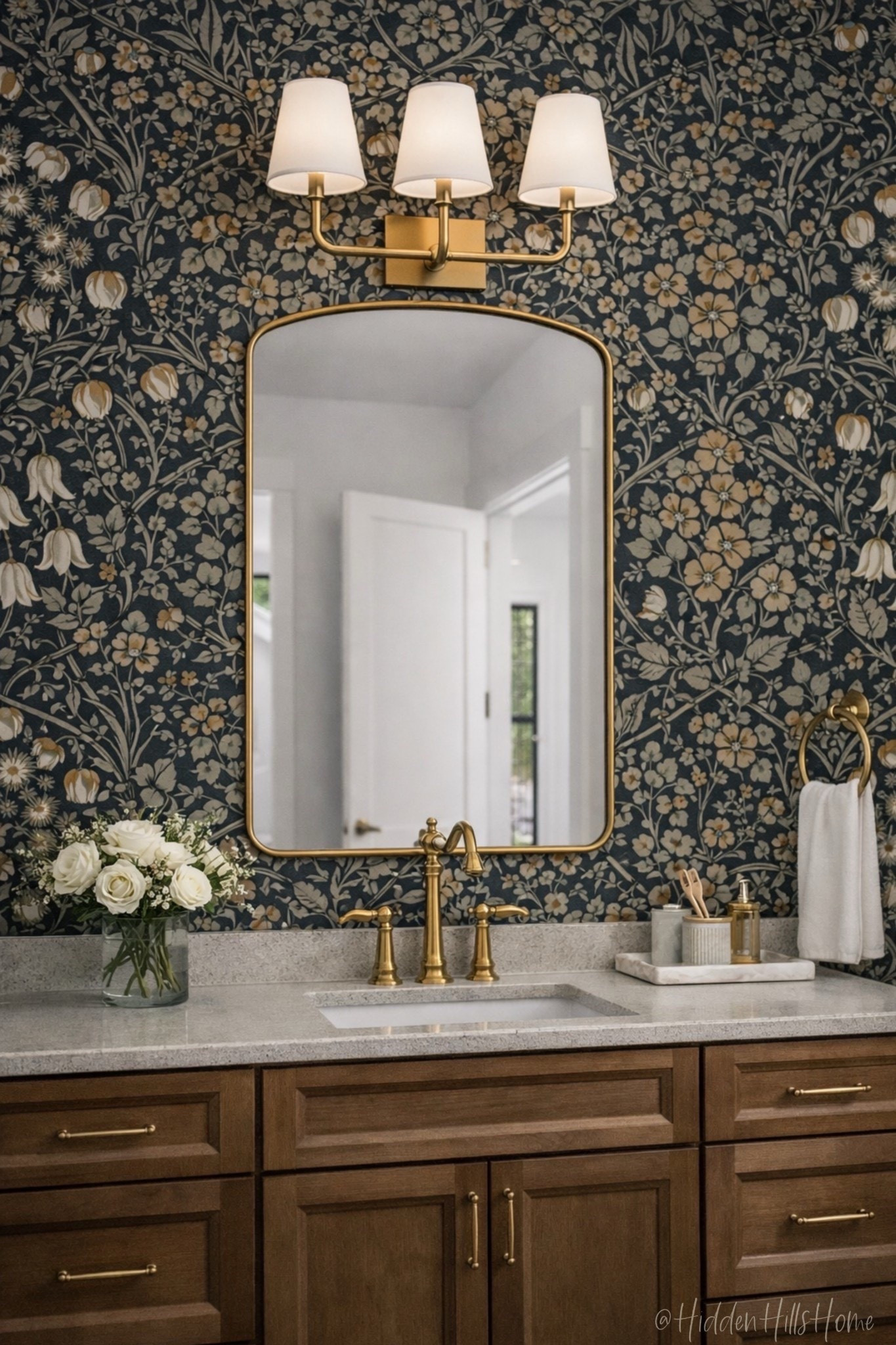 Bathroom design ideas, bathroom inspiration, wallpaper, bathroom mirror, bathroom lighting, powder bath refresh 


#LTKSaleAlert #LTKSeasonal #LTKHome