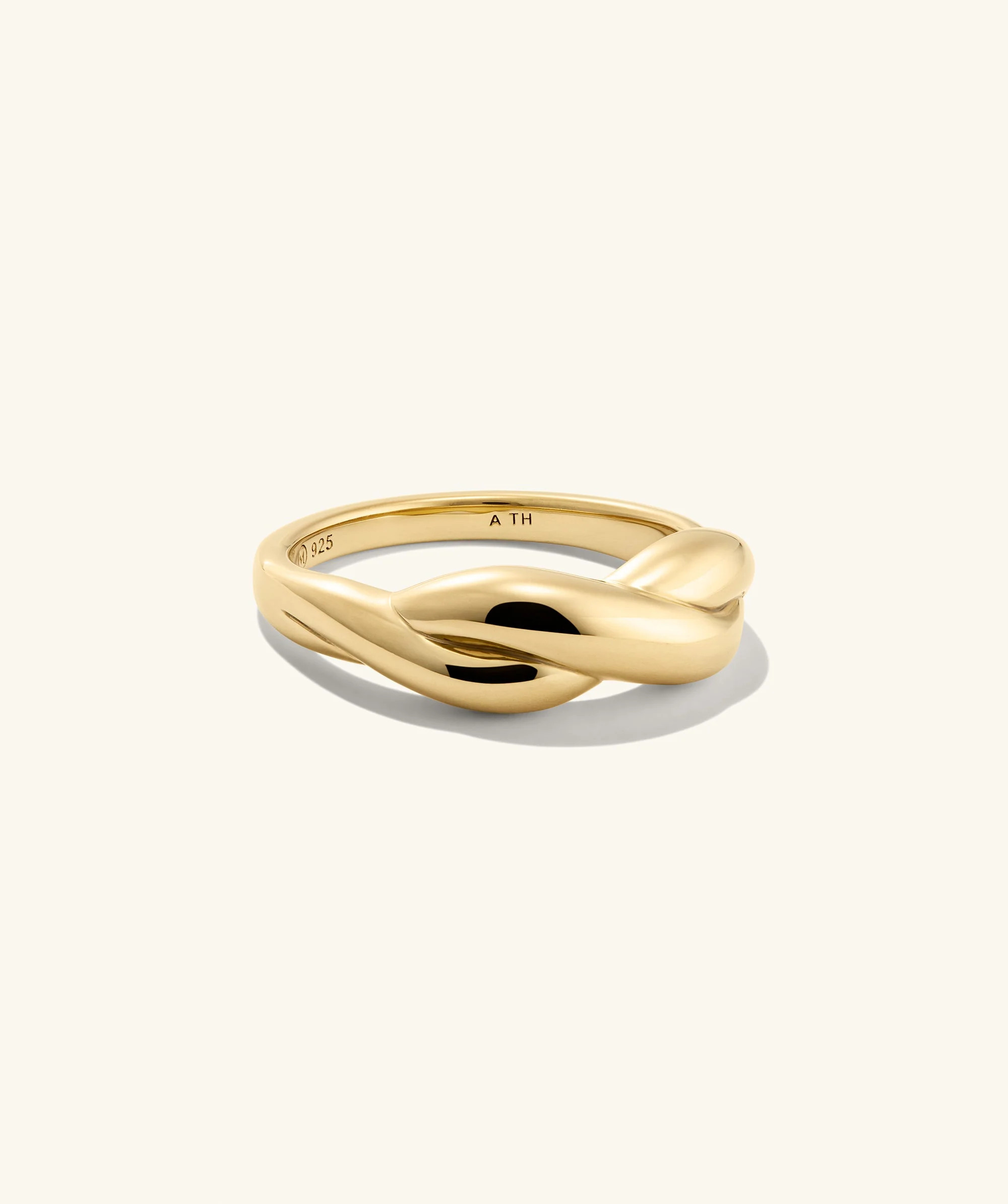 Brioche Ring | Mejuri Fine Crew