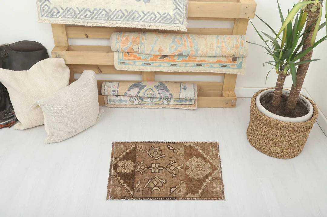 2x2 Mini Turkish Rug, Bathroom Rug, Mini Vintage Rug, 2x2 Small Rug,Mini Oushak Rug, Anatolian Ru... | Etsy (US)