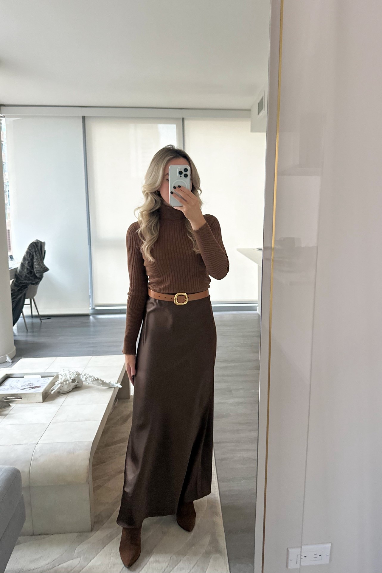 Thanksgiving Outfit Idea: Recreate the look with this recipe: a satin skirt + a turtleneck, finished with a belt and booties. Easy and chic and made from staple pieces you probably already have! *
• Incase you do not have similar items I also linked a bunch of products to recreate this look!


ootd style fashion, brown mocha espresso, satin skirt, fall outfit, autumn outfit, women’s fashion, women’s fall outfit, women’s cold weather look, thanksgiving Friendsgiving outfit 

#LTKFindsUnder100 #LTKHoliday #LTKFindsUnder50